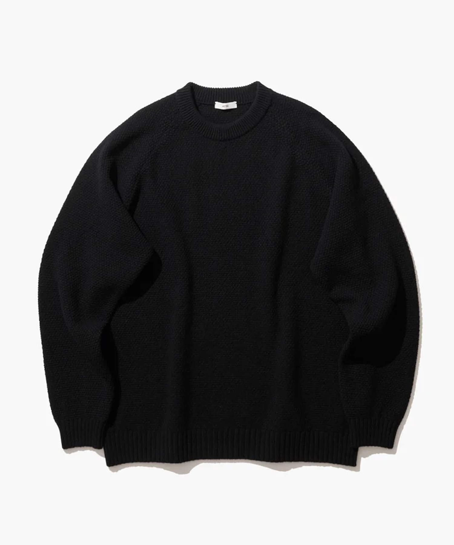 LAMBS WOOL CREWNECK SWEATER