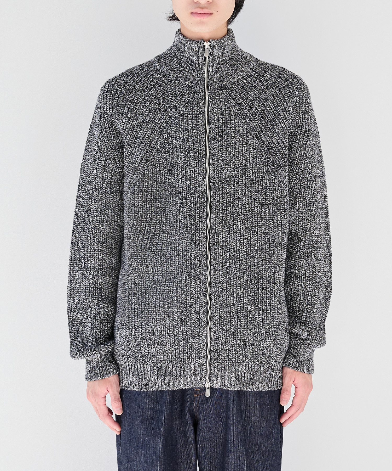 SIGNATURE DRIVERS KNIT