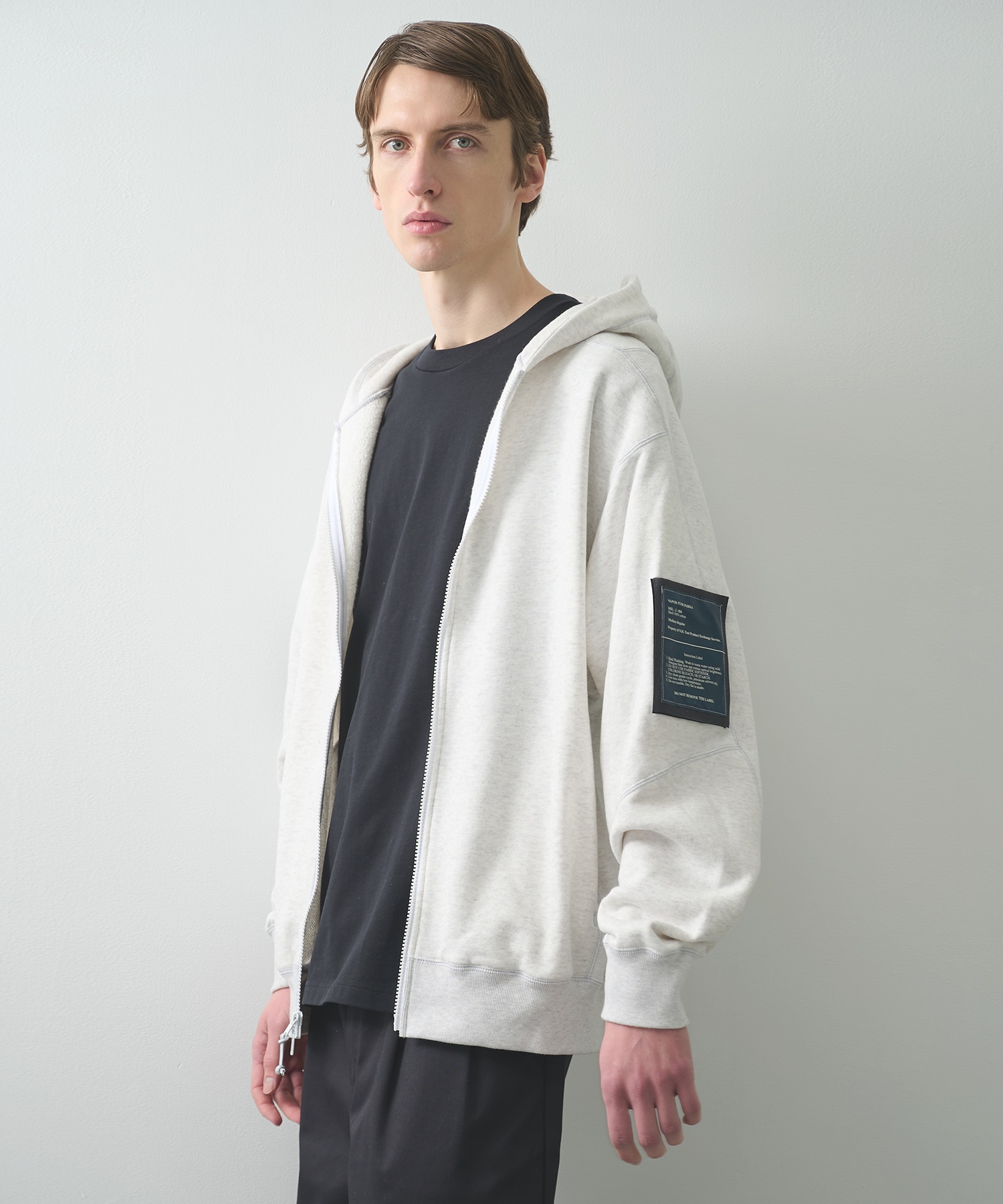 別注 9256-BL01-901 ZIP HOODIE