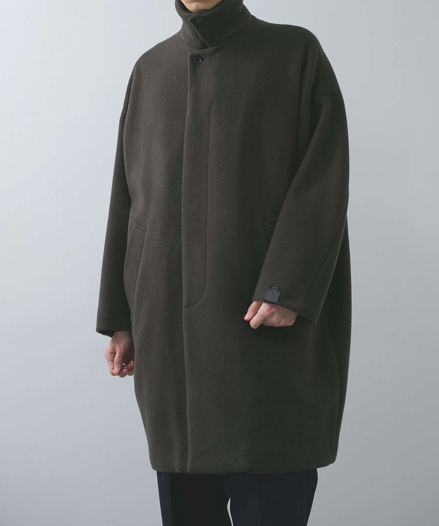 2252-CO08-048 COAT