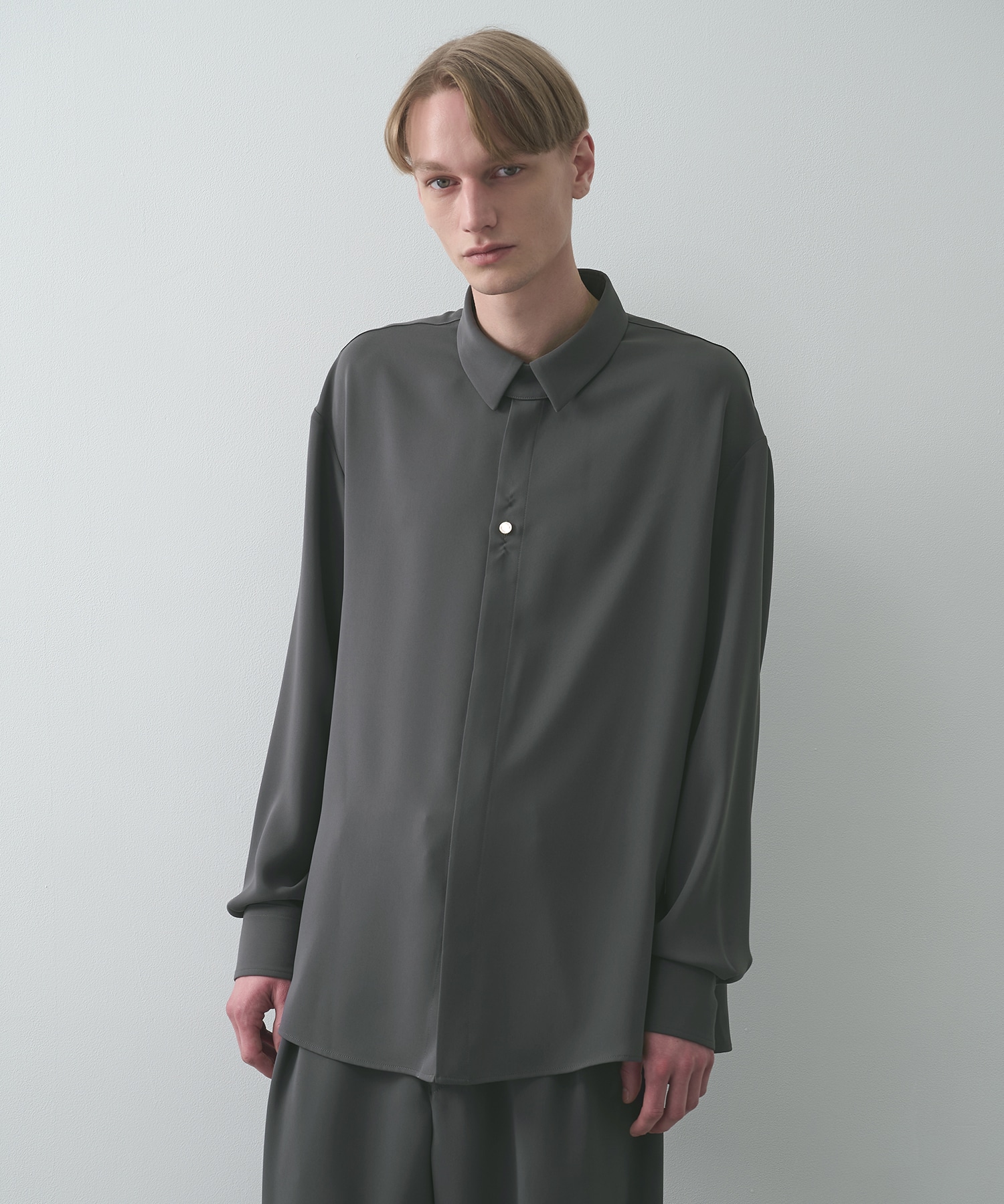 Double Cloth Chin Tab Long Sleeve Shirt