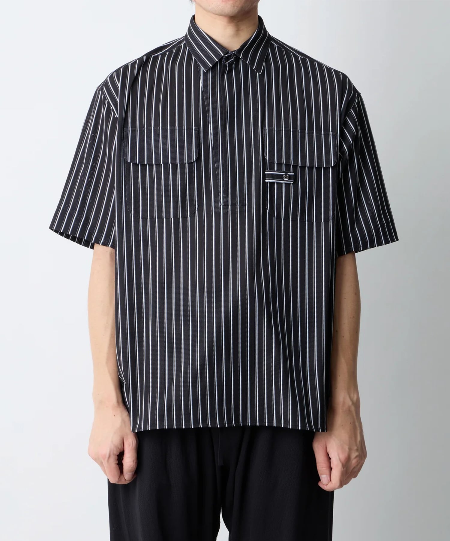 STRIPE SHORT SLEEVE PULLOVER SHIRT