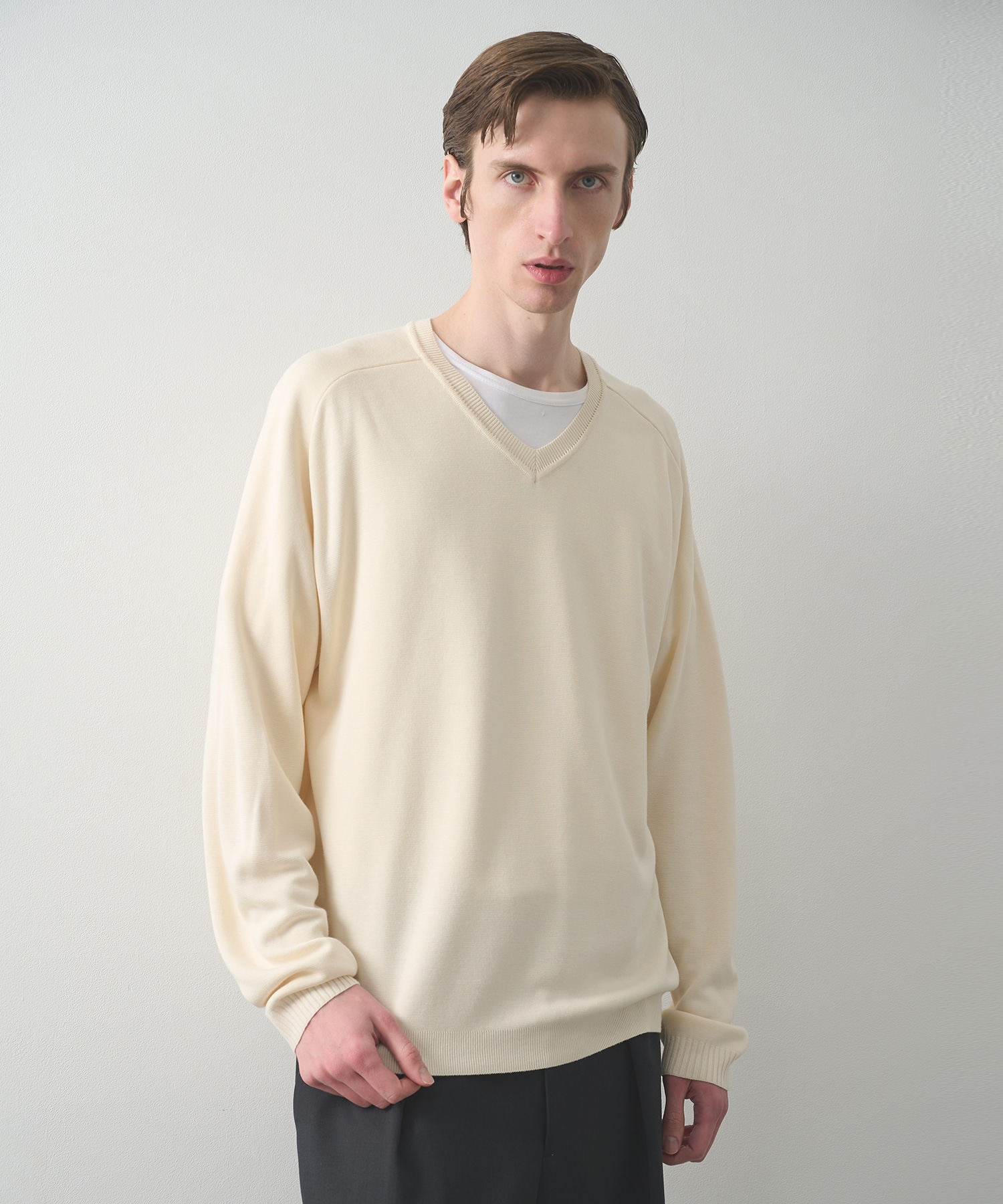 Smooth Silky V neck Knit