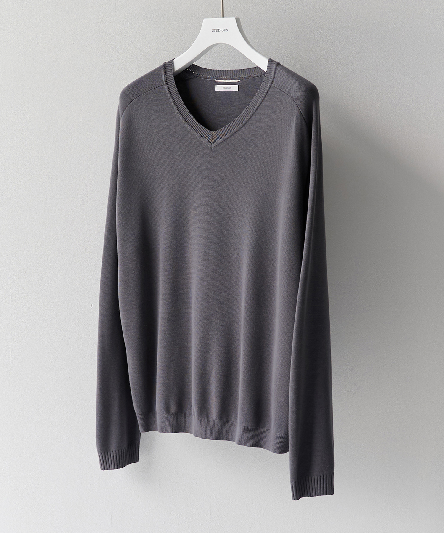 Smooth Silky V neck Knit