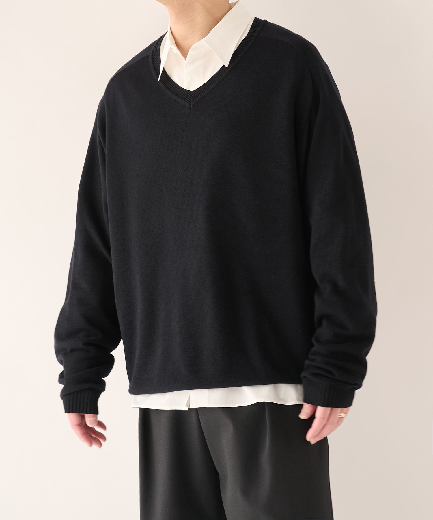 Smooth Silky V neck Knit