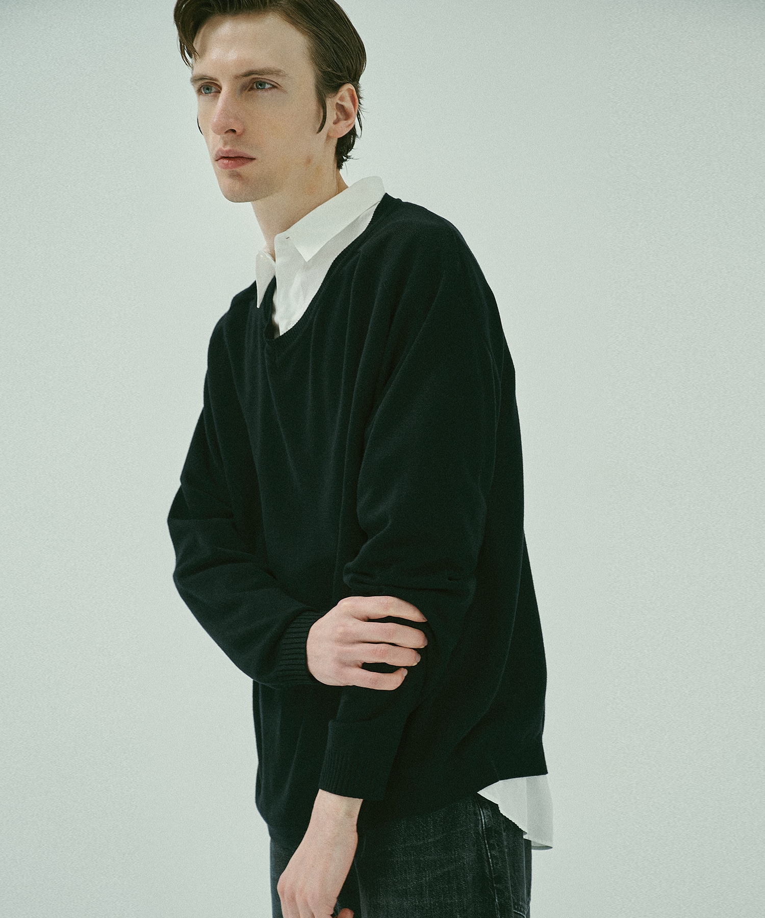 Smooth Silky V neck Knit