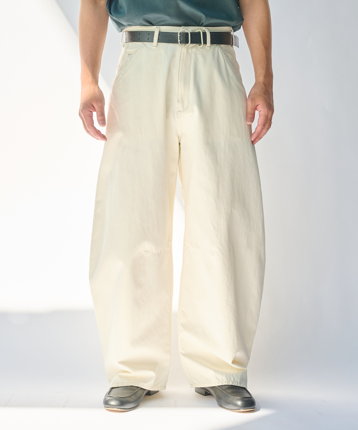 Barrel Chino Pants