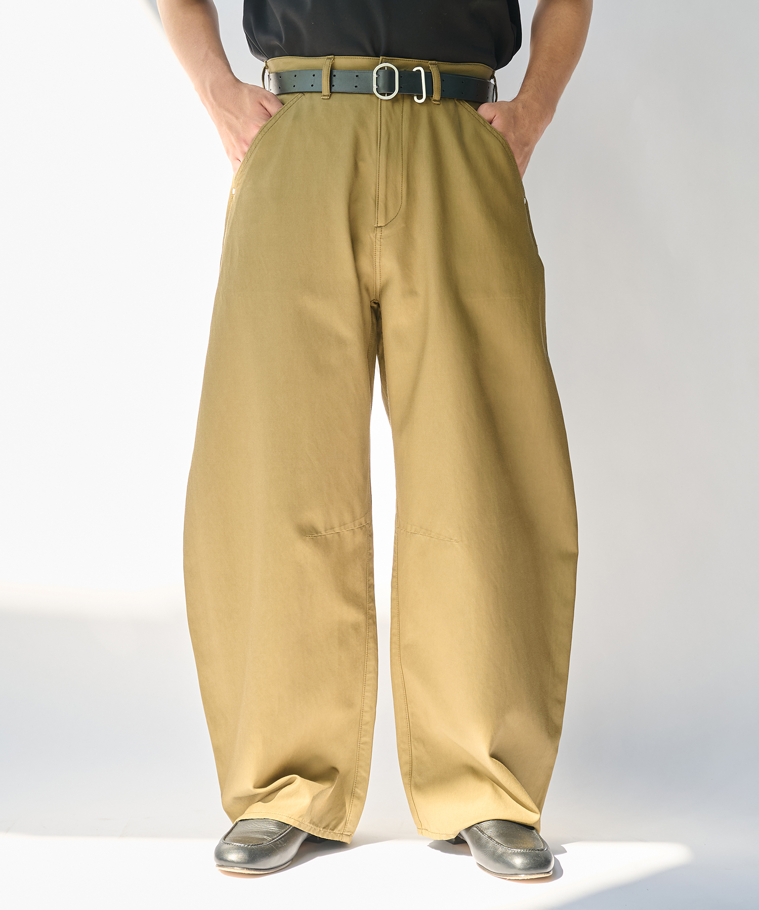 Barrel Chino Pants