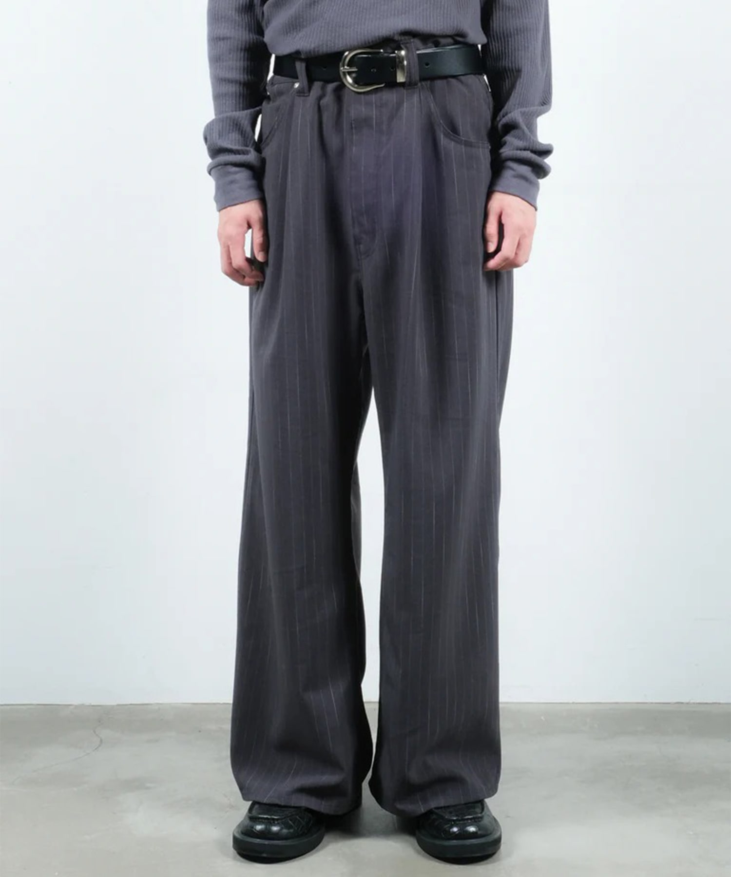 STRIPE WIDE ONE TUCK PANTS