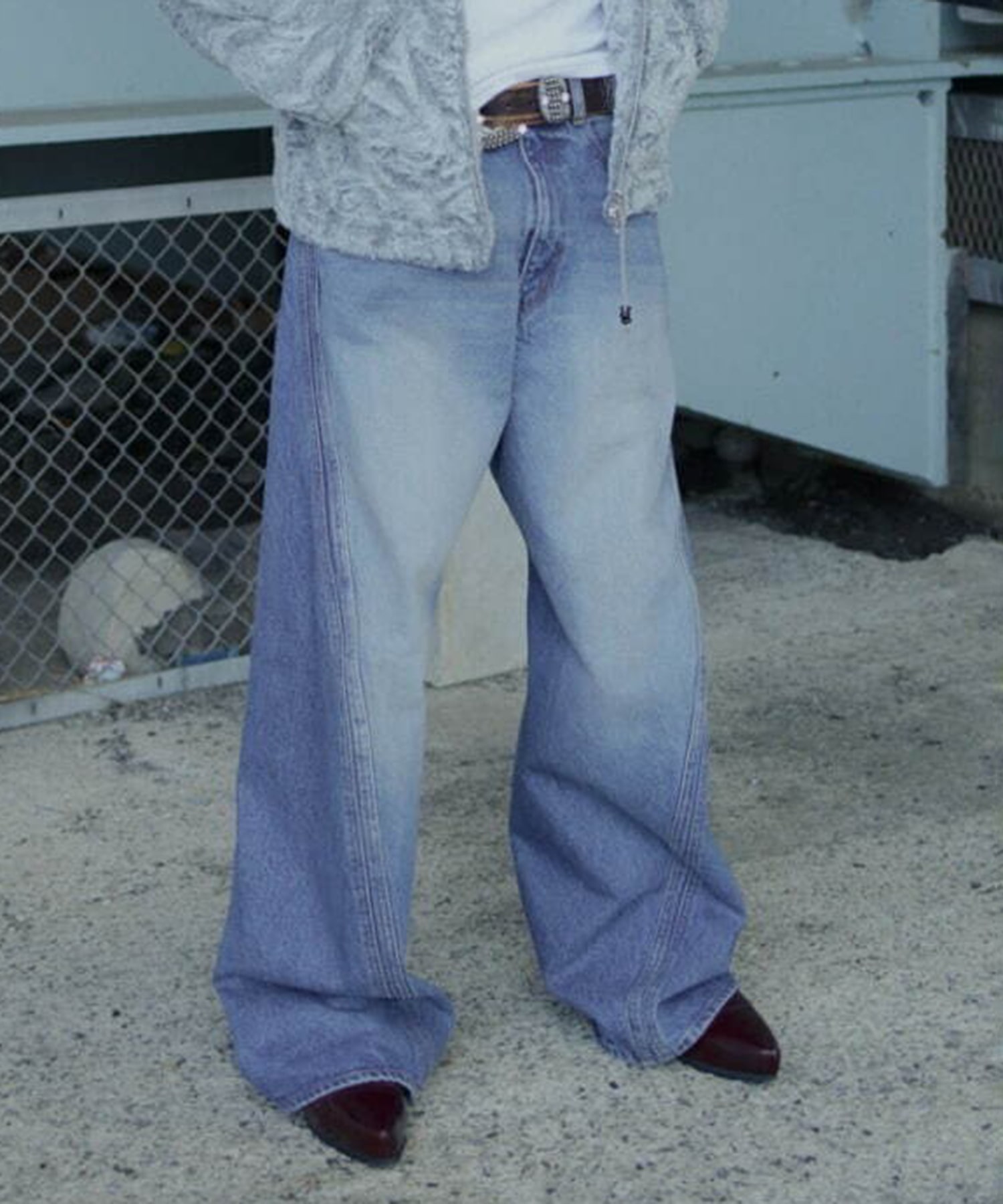 3D TWISTED WIDE LEG JEANS