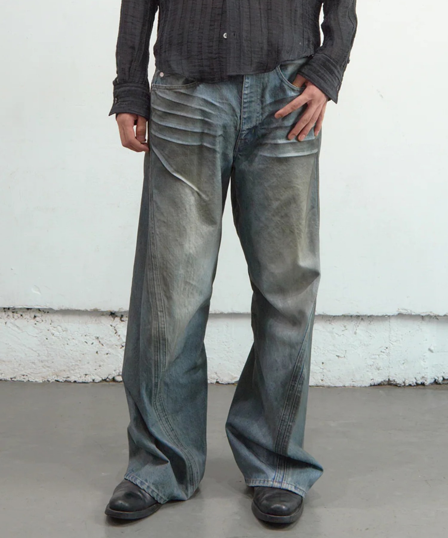 3D TWISTED WIDE LEG JEANS