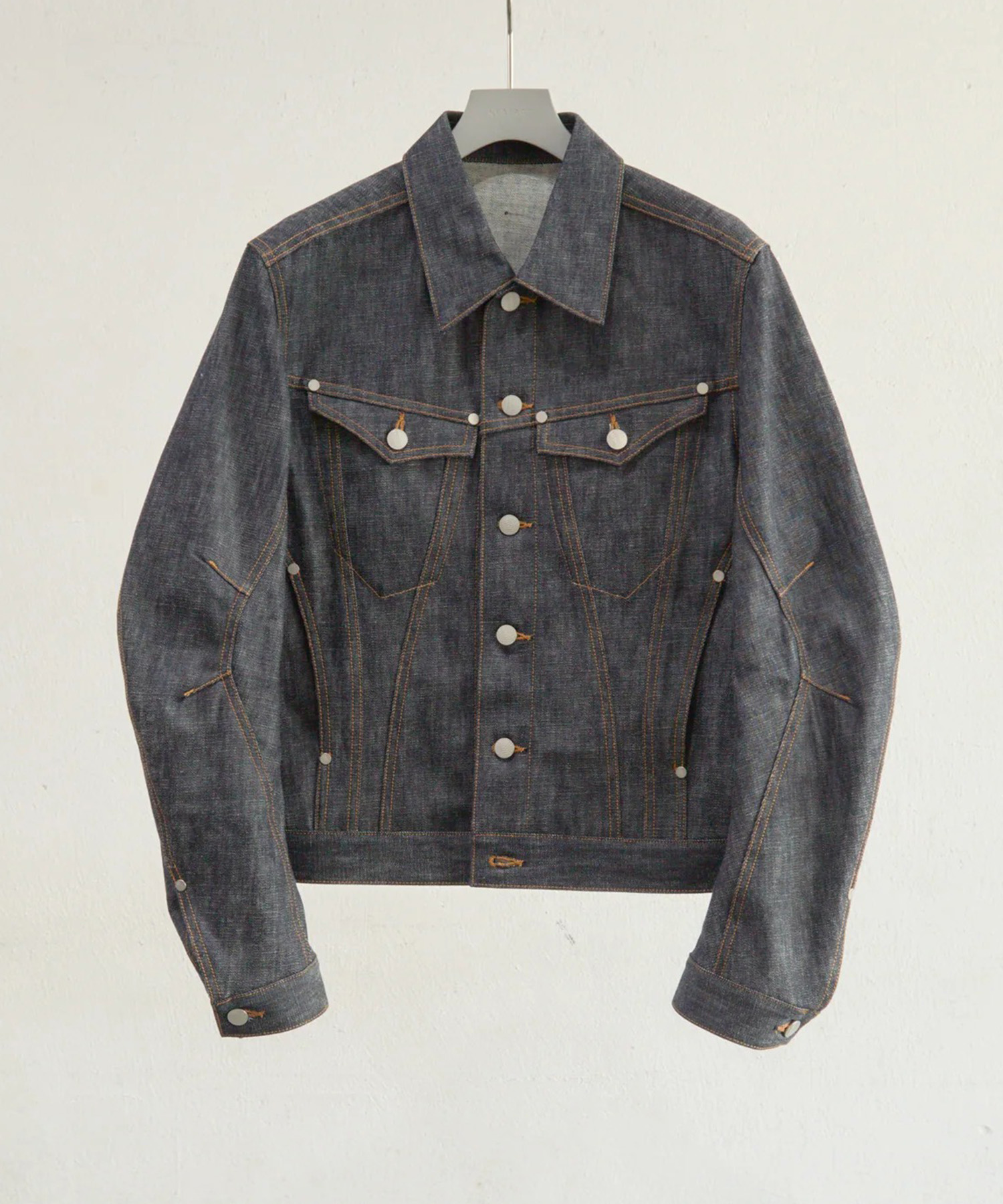 DENIM TRUCKER JACKET