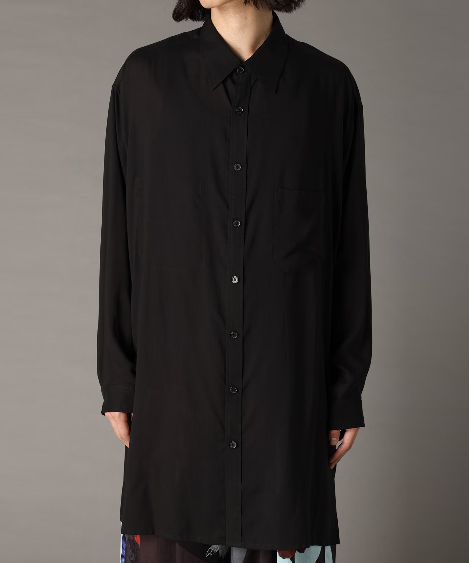袖下スリットロングシャツ