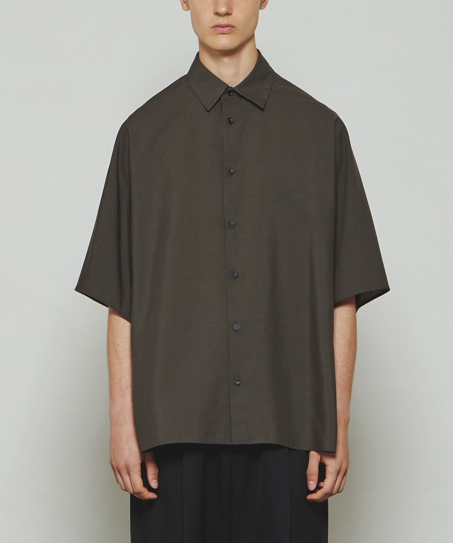 THE DOLMANSLEEVE SHIRT