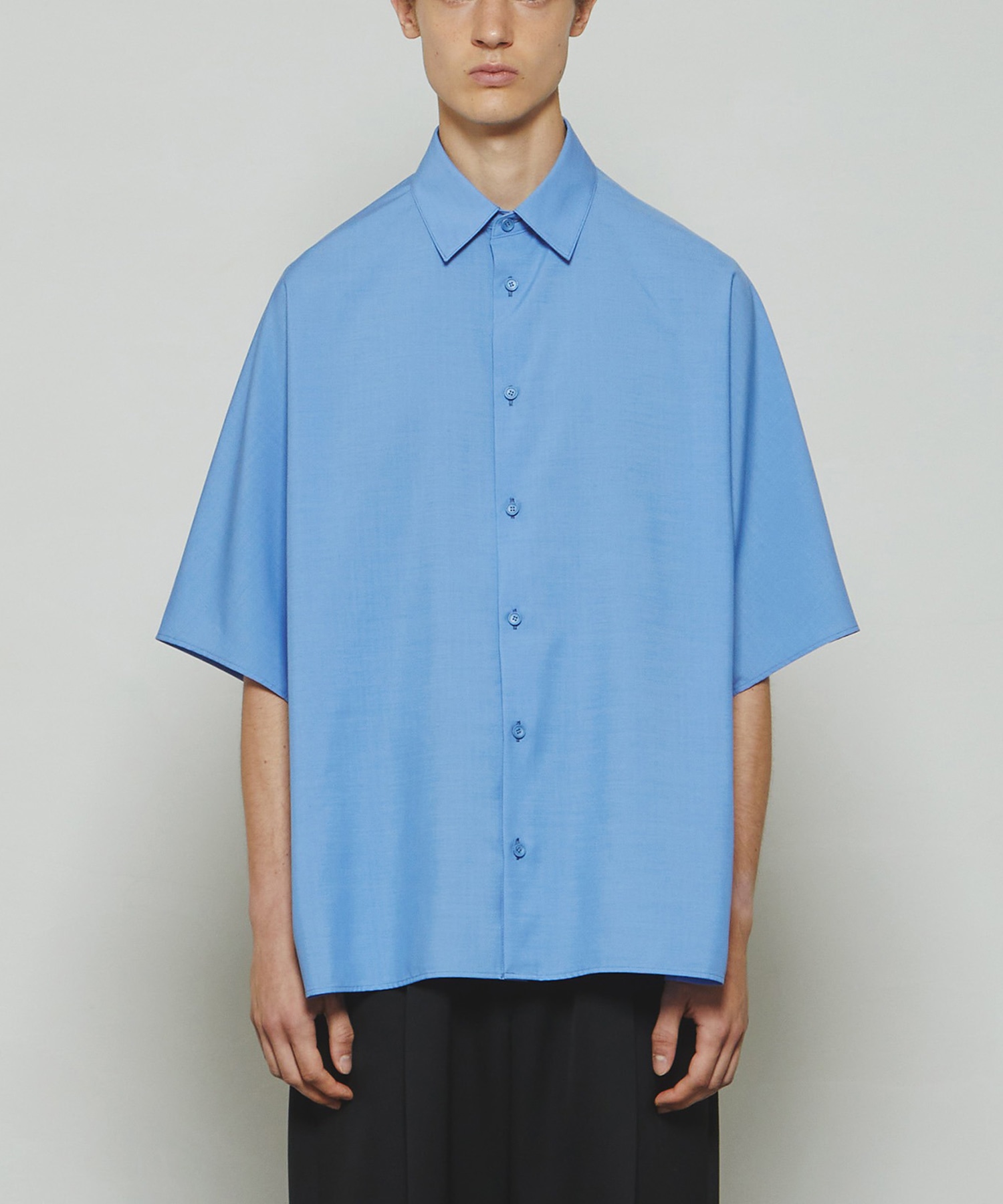 THE DOLMANSLEEVE SHIRT