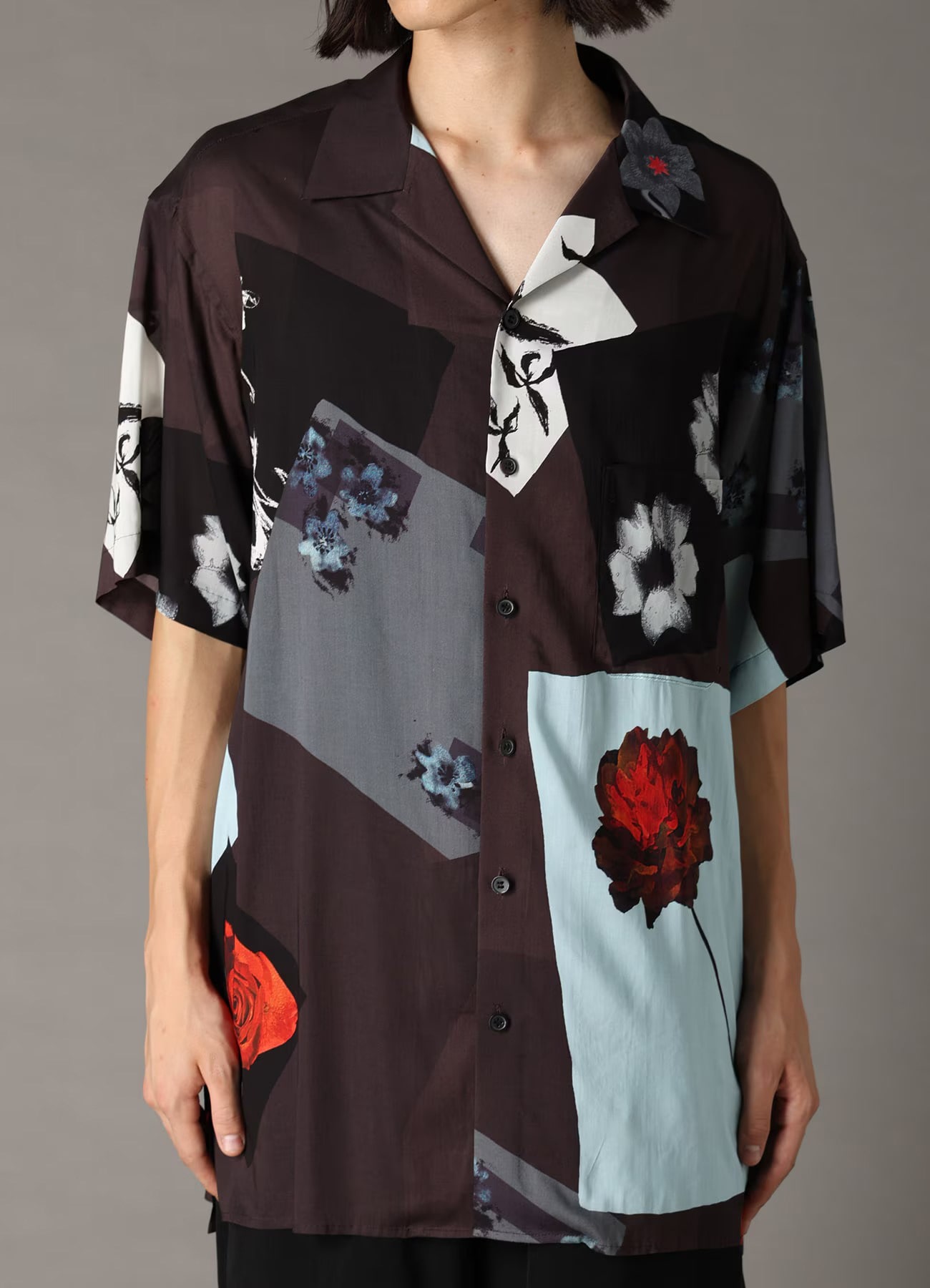 オープンカラー花柄シャツ