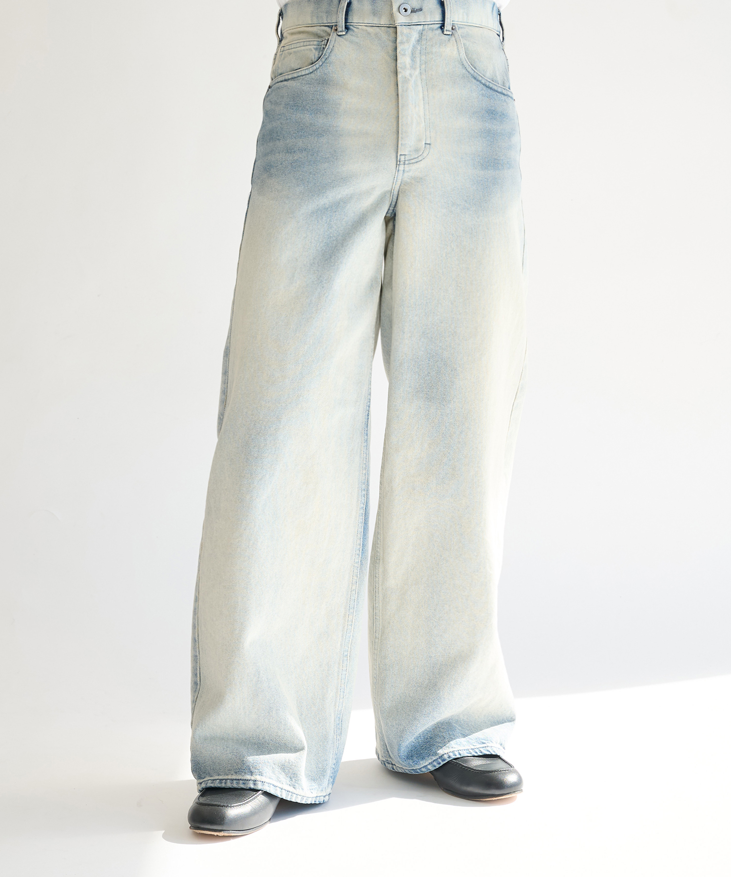 BLEACH OVERDYE DENIM JEANS