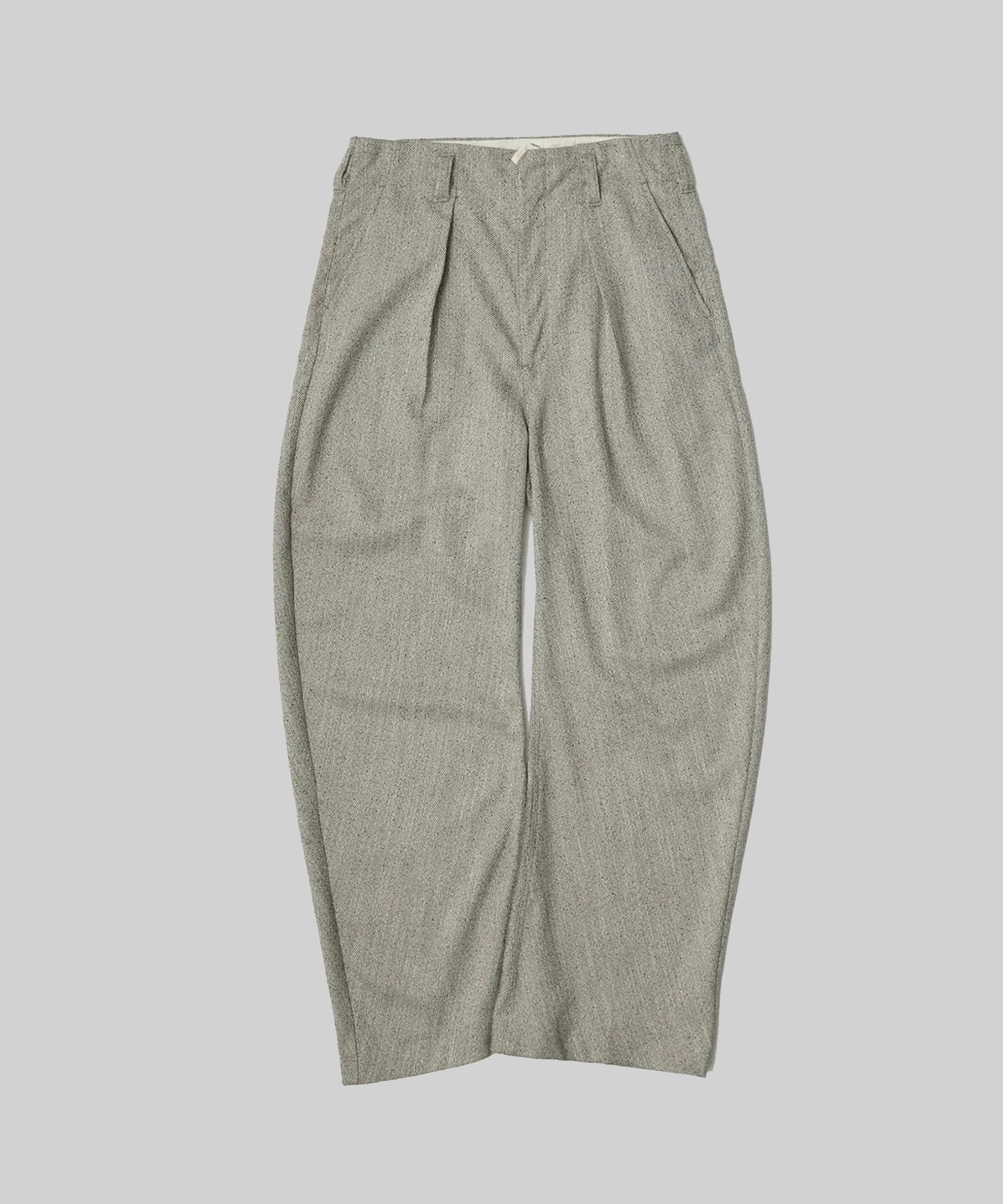 SLIM CURVED FLARE PANTS