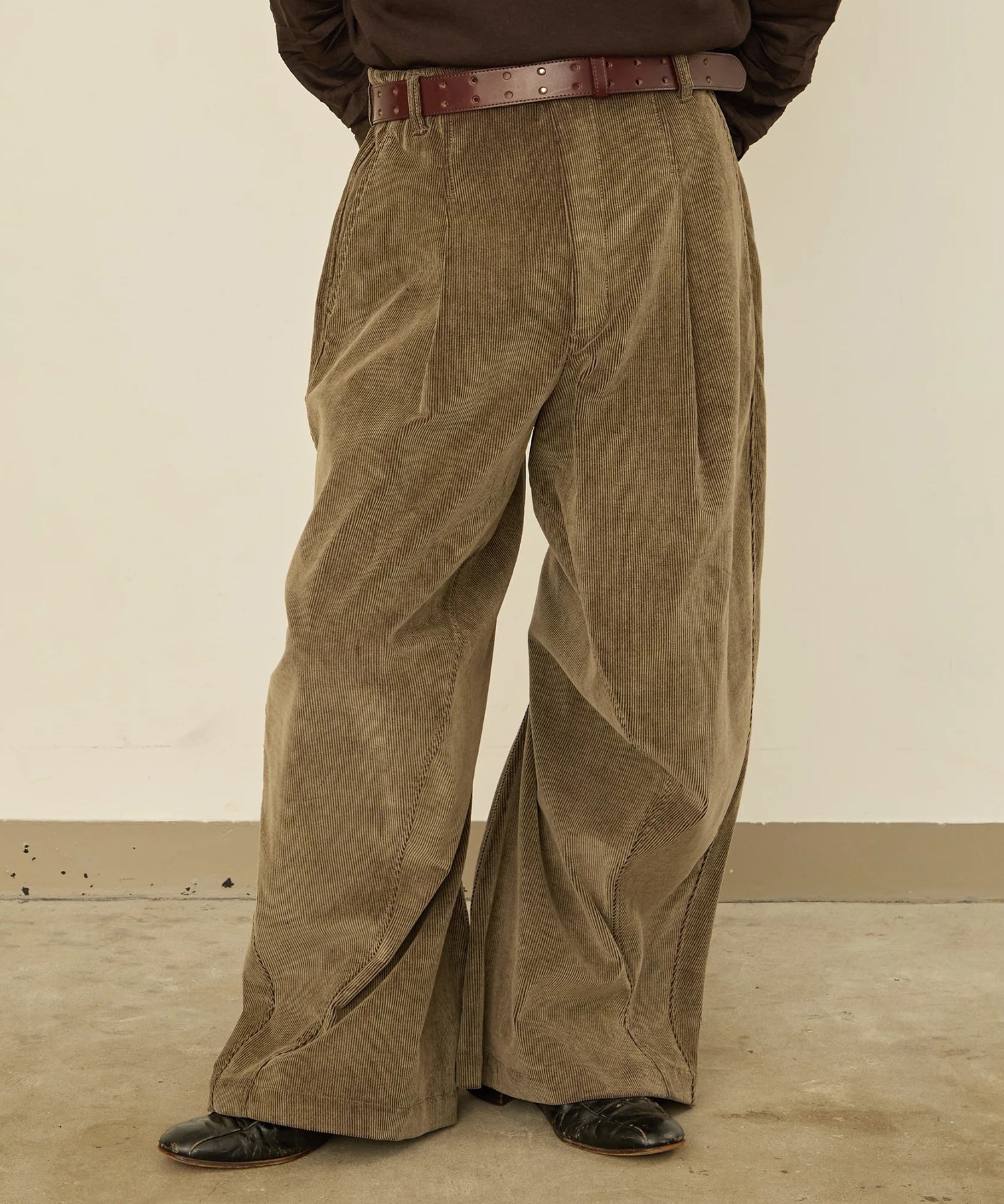 TWIST CORDUROY PANTS