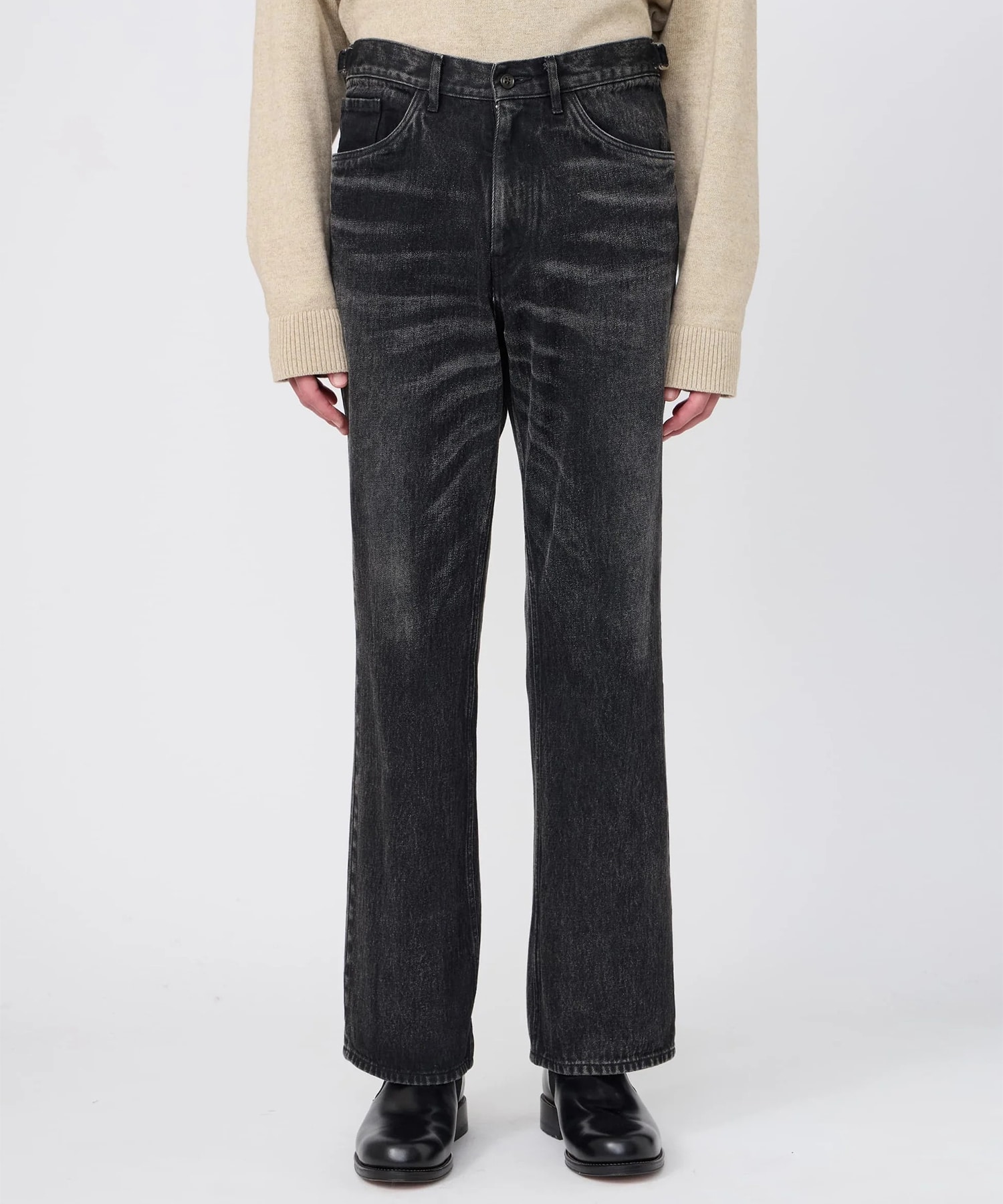 SEMI FLARE JEANS