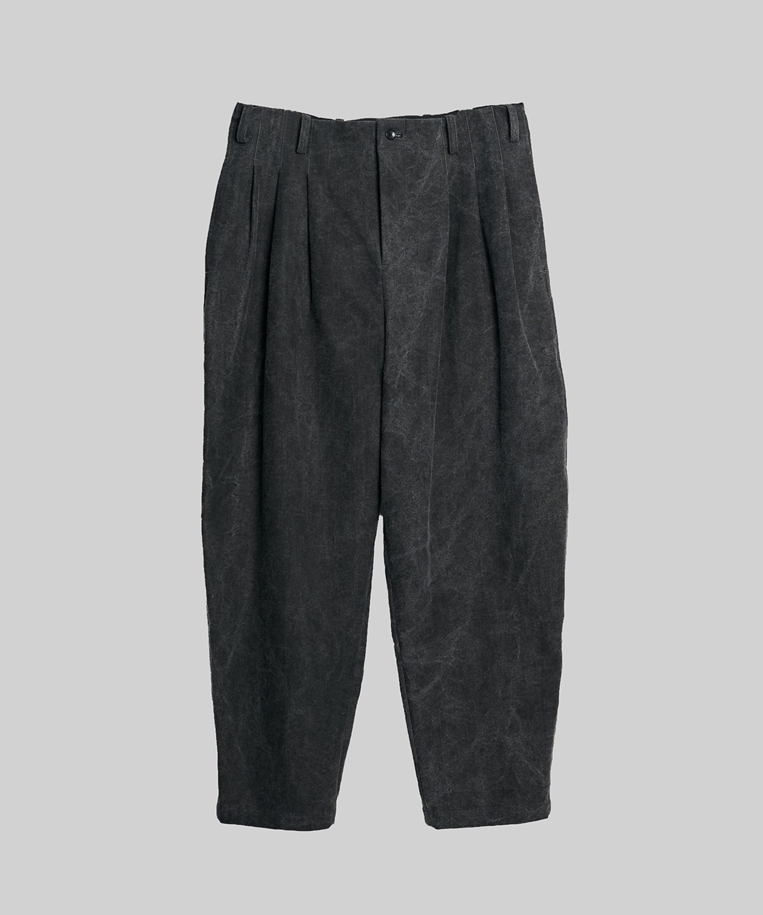 3 Tucks Tapered Pants