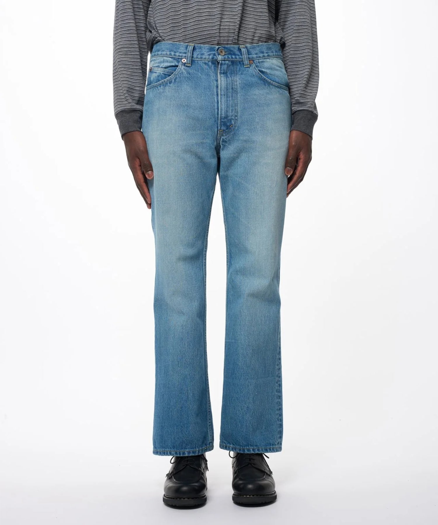 SLIGHT FLARE JEANS