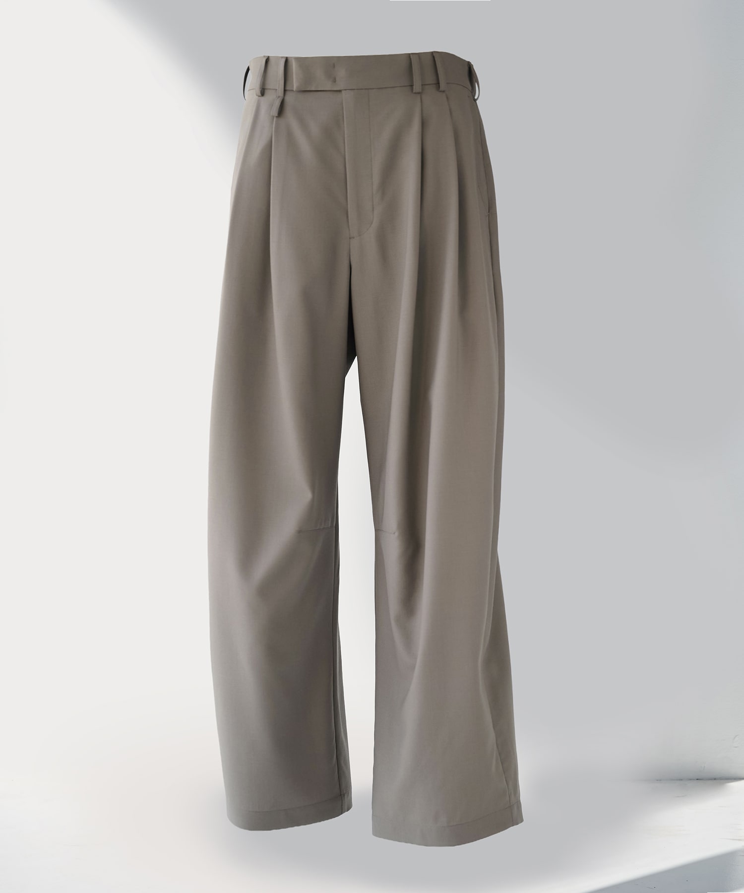 2Tuck Curve Slacks