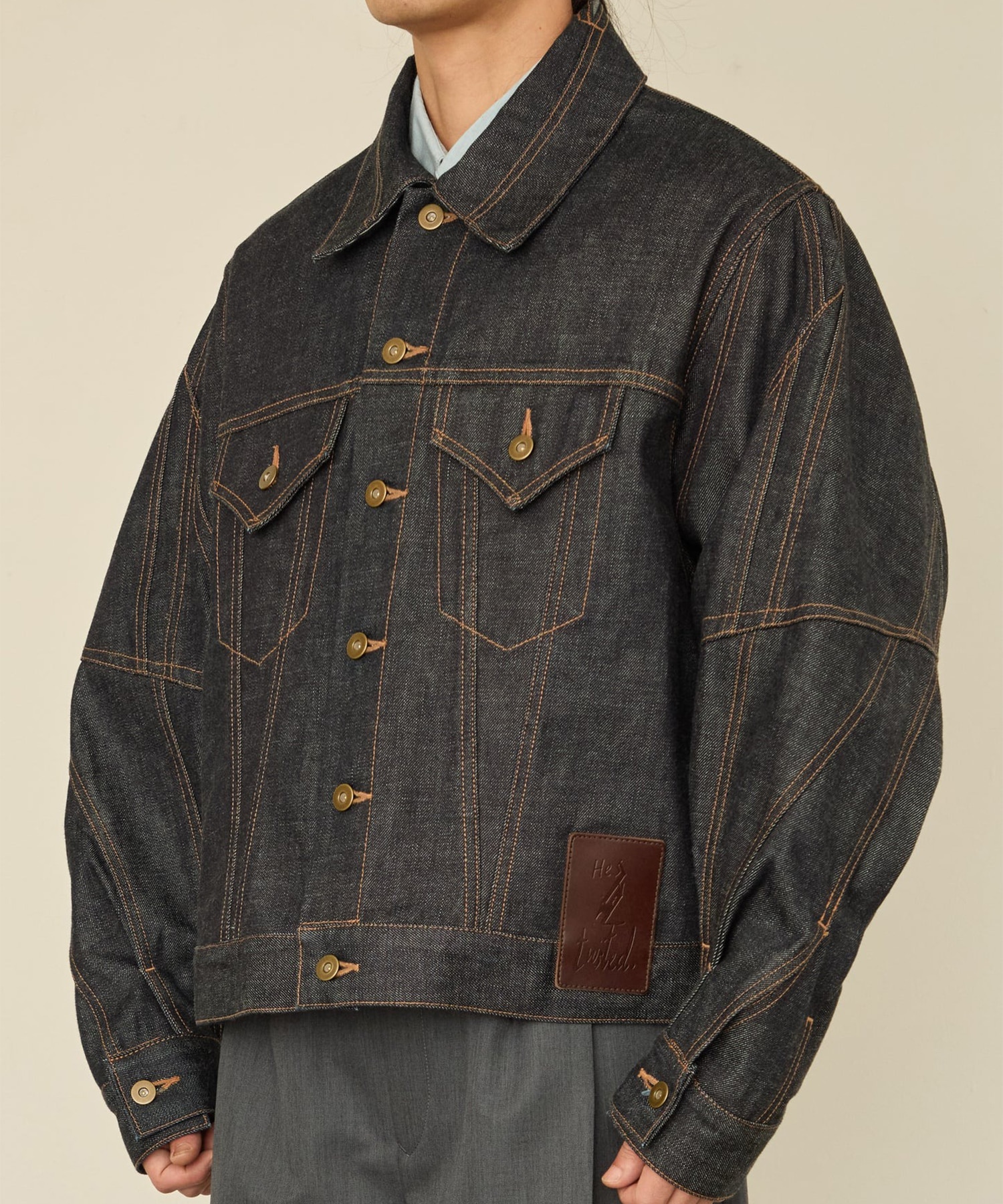 TWIST SLEEVE DENIM JACKET
