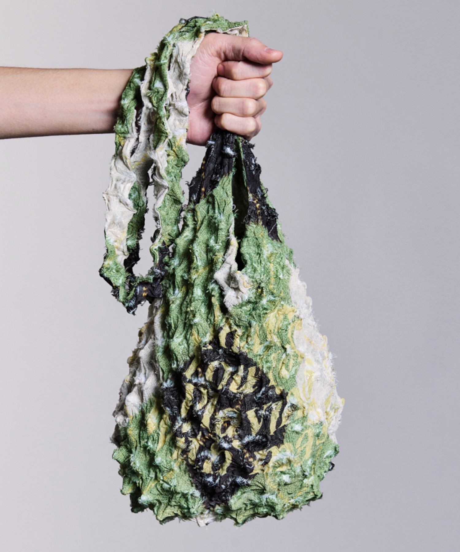 SPIKY DIAMOND BAG