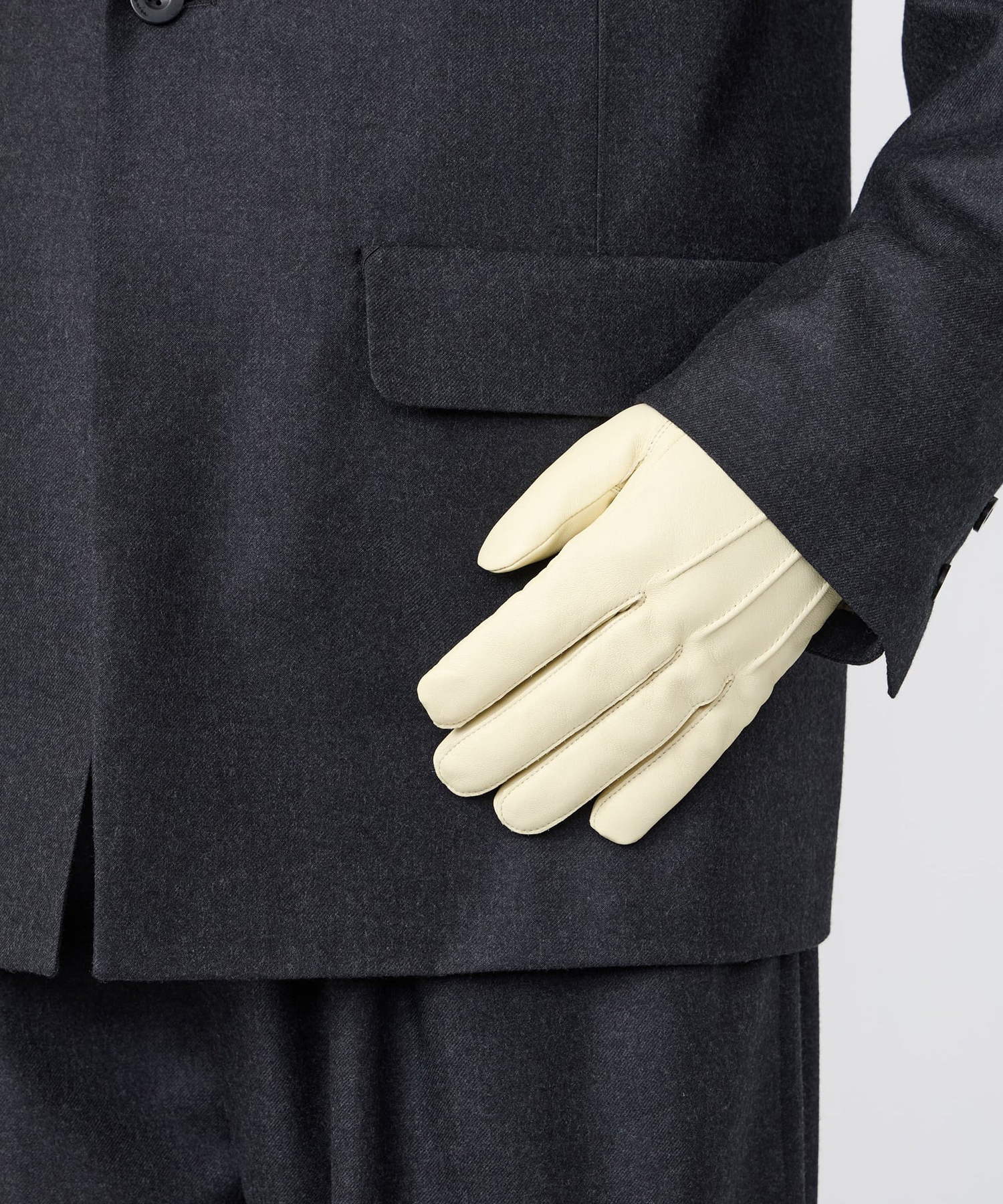LEATHER GLOVE