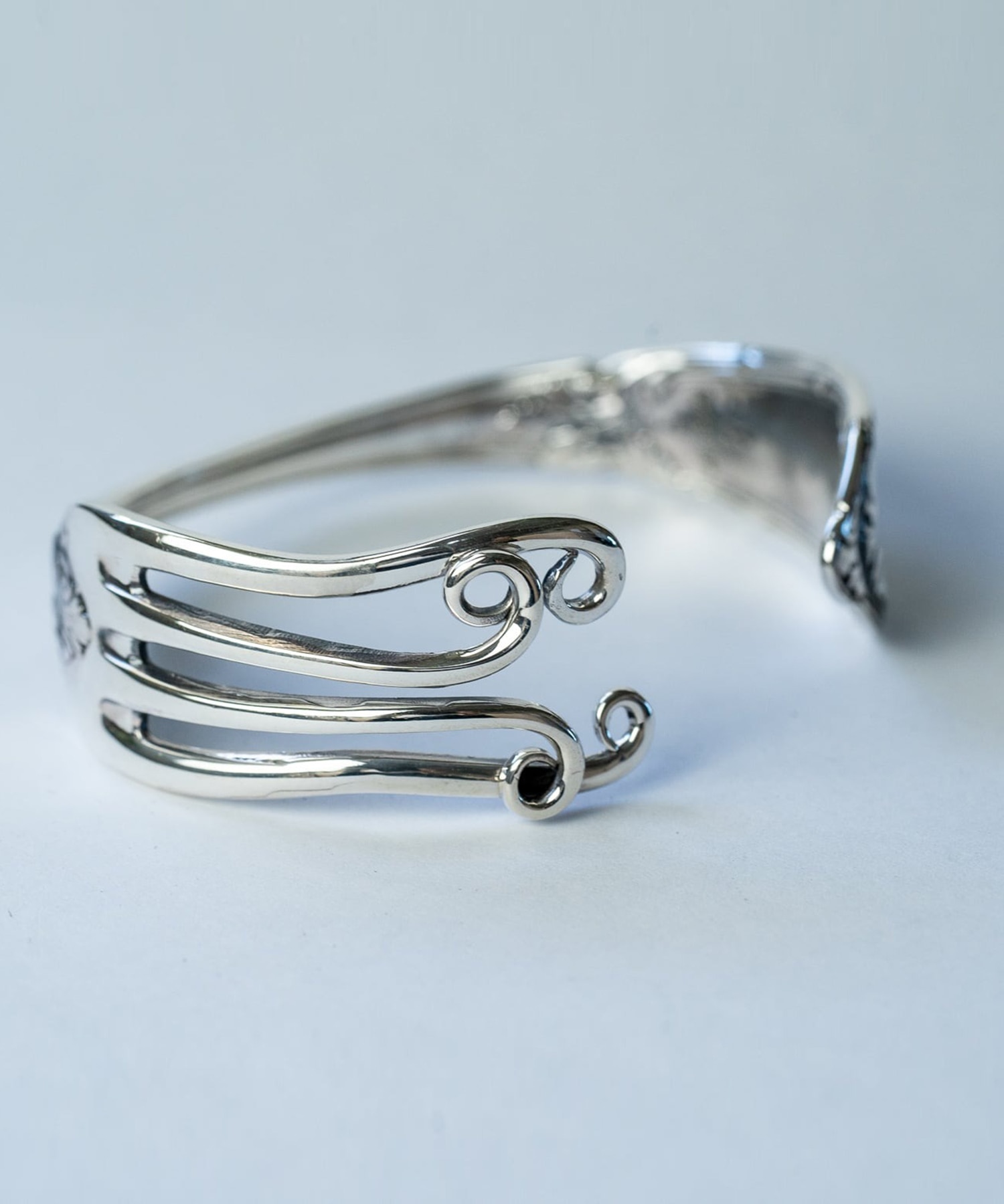 BN-032 Antique fork bangle