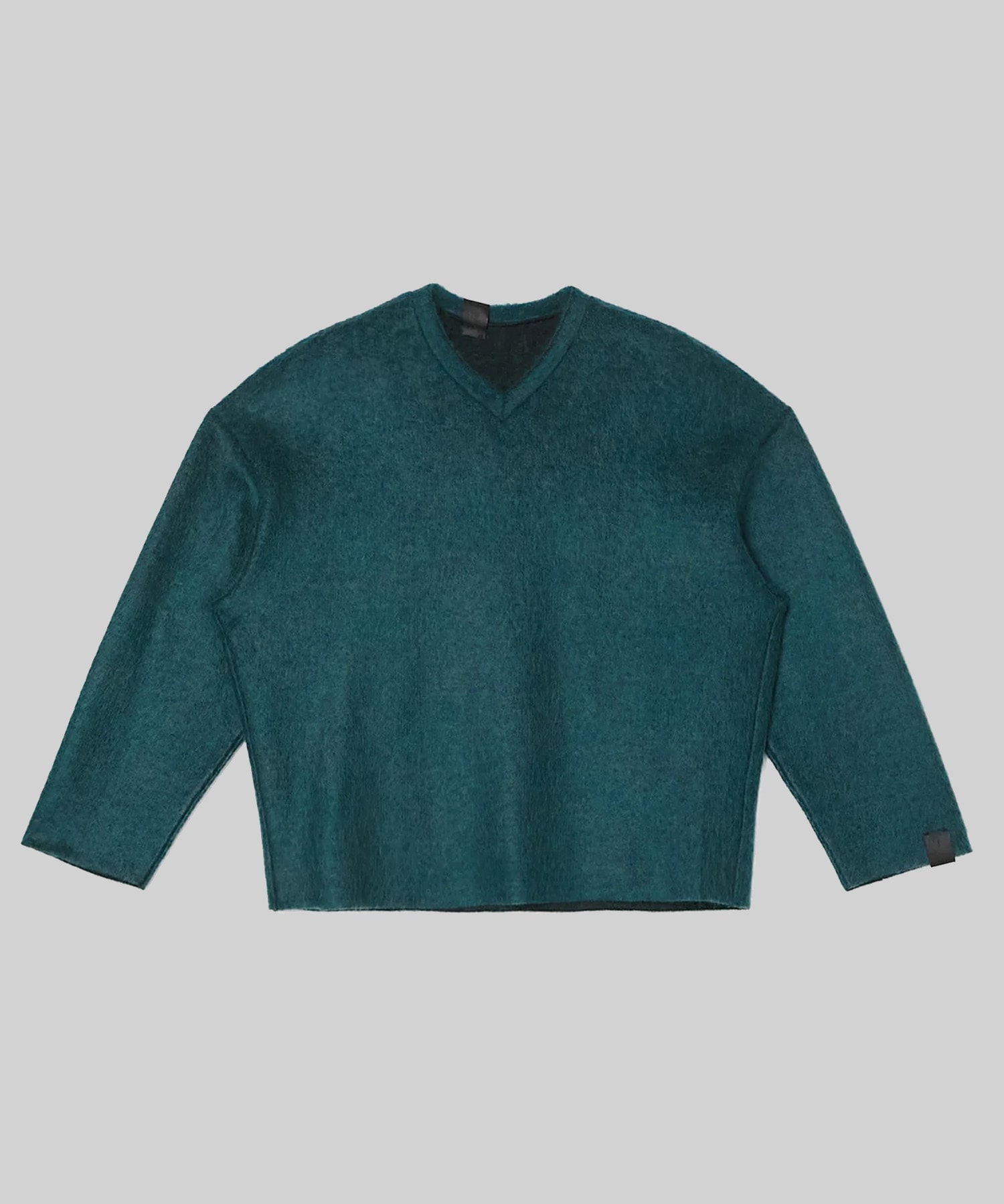 2262-CS01-024 / REVERSIBLE V-NECK KNIT PULLOVER