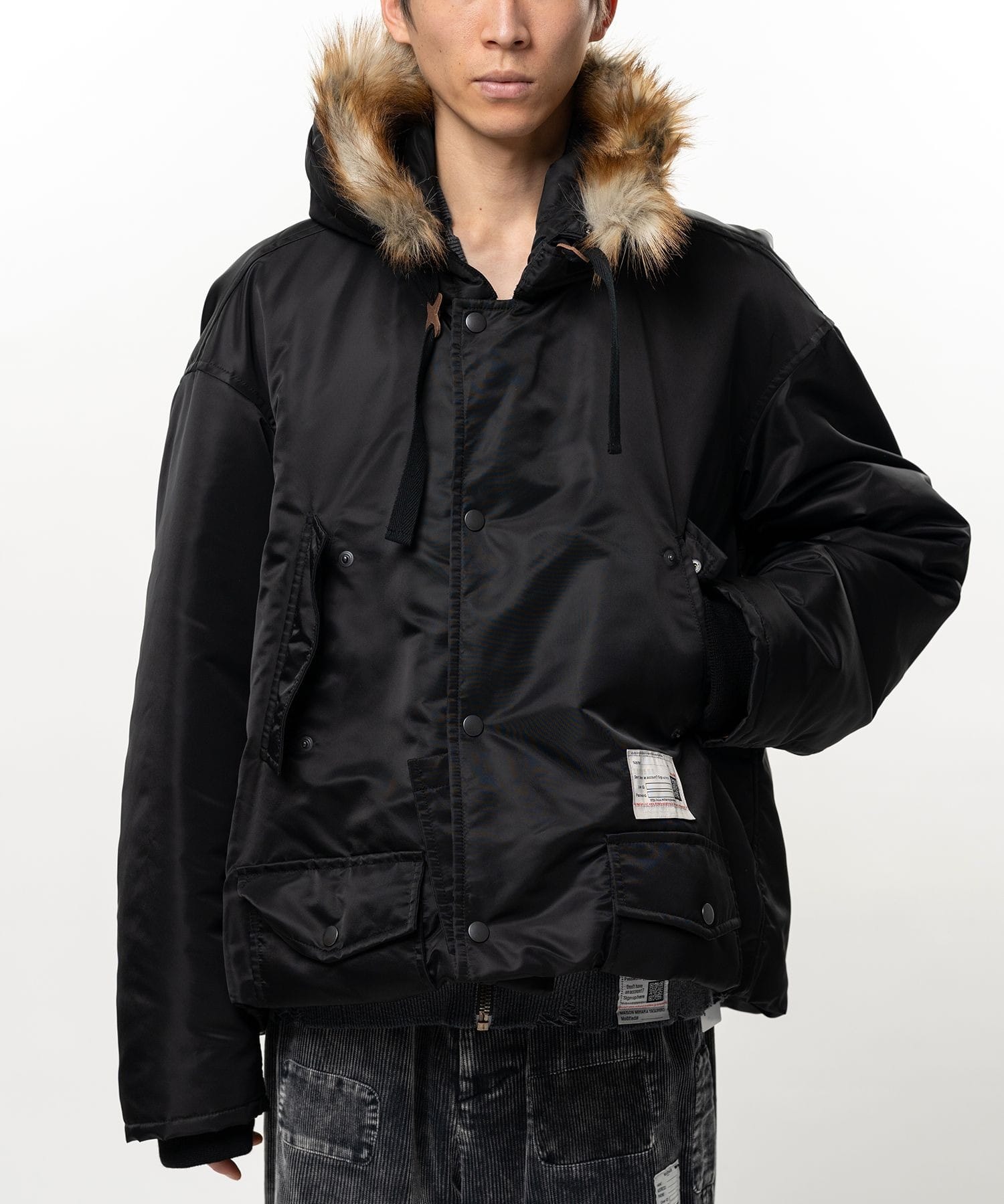 BOTTOM FOLDED HOODED BL