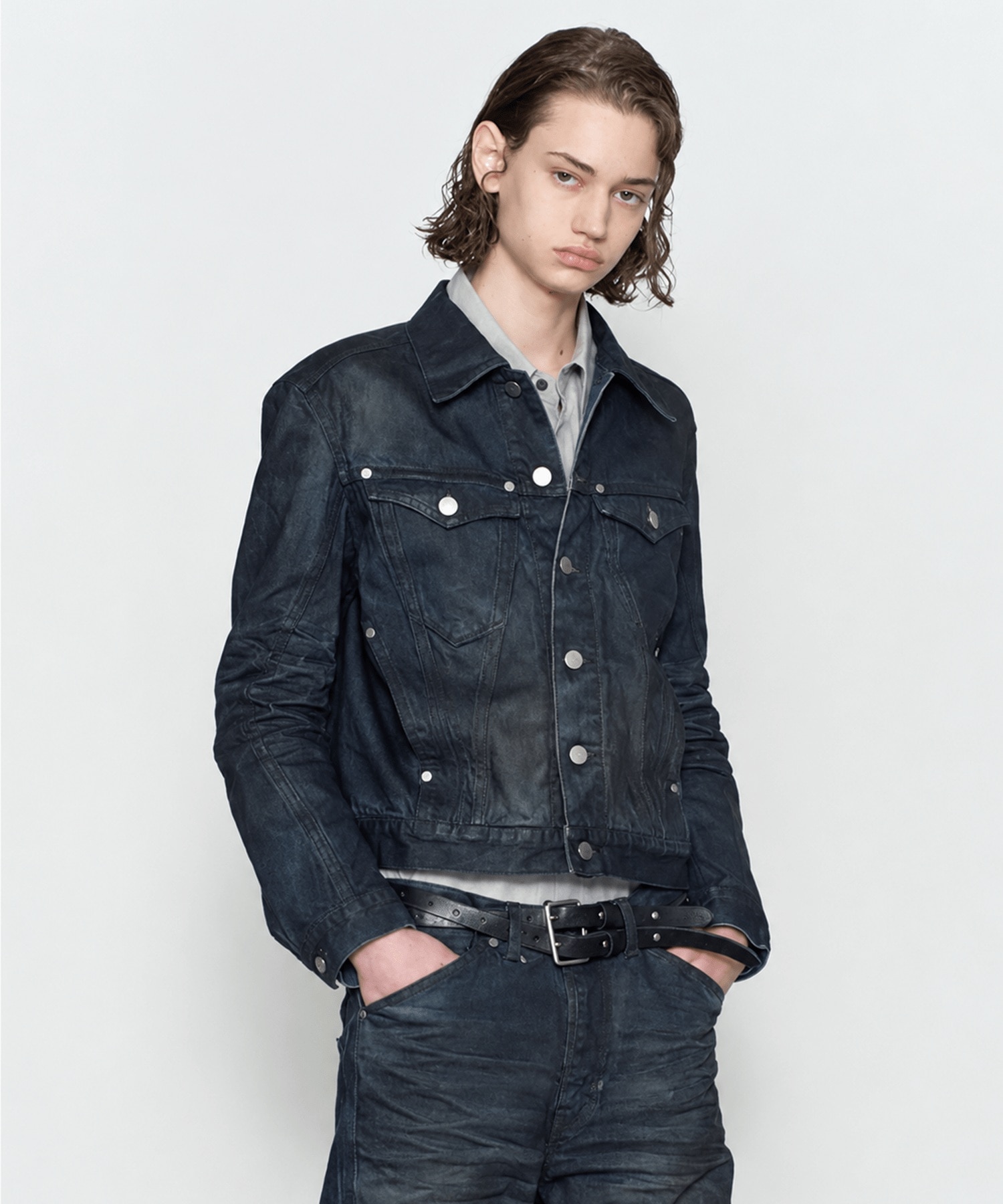 DENIM TRUCKER JACKET