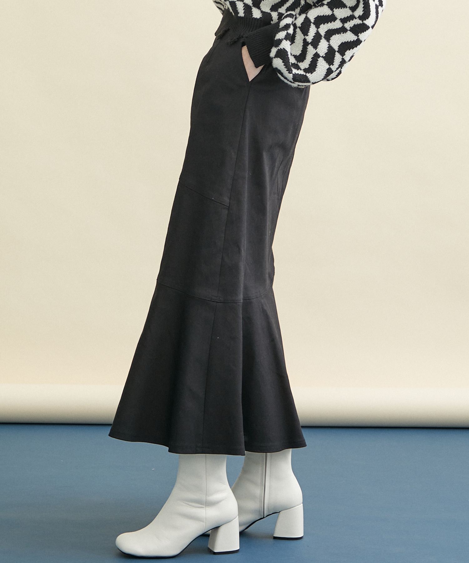 新品未使用】CLANE WIDE SUSPENDER SKIRT ブラック1-