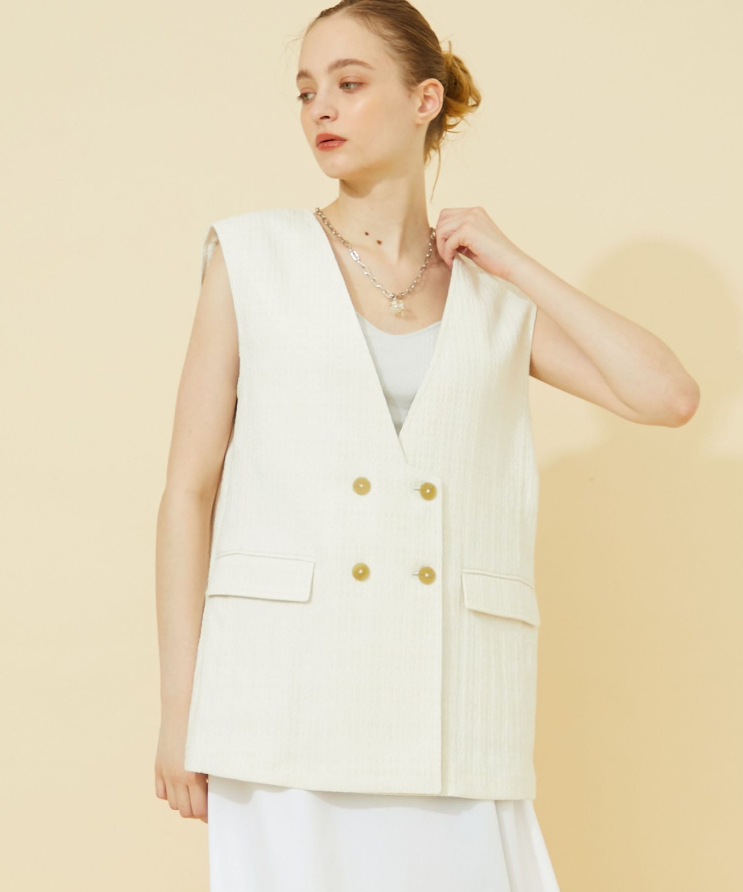 バックスリットジレ(FREE IVORY): INella: WOMENS｜ STUDIOUS ONLINE