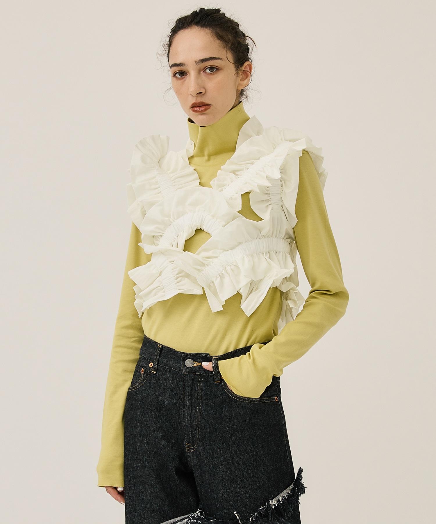 kiki frill vest(FREE WHITE): HOUGA: WOMENS｜ STUDIOUS ONLINE公式