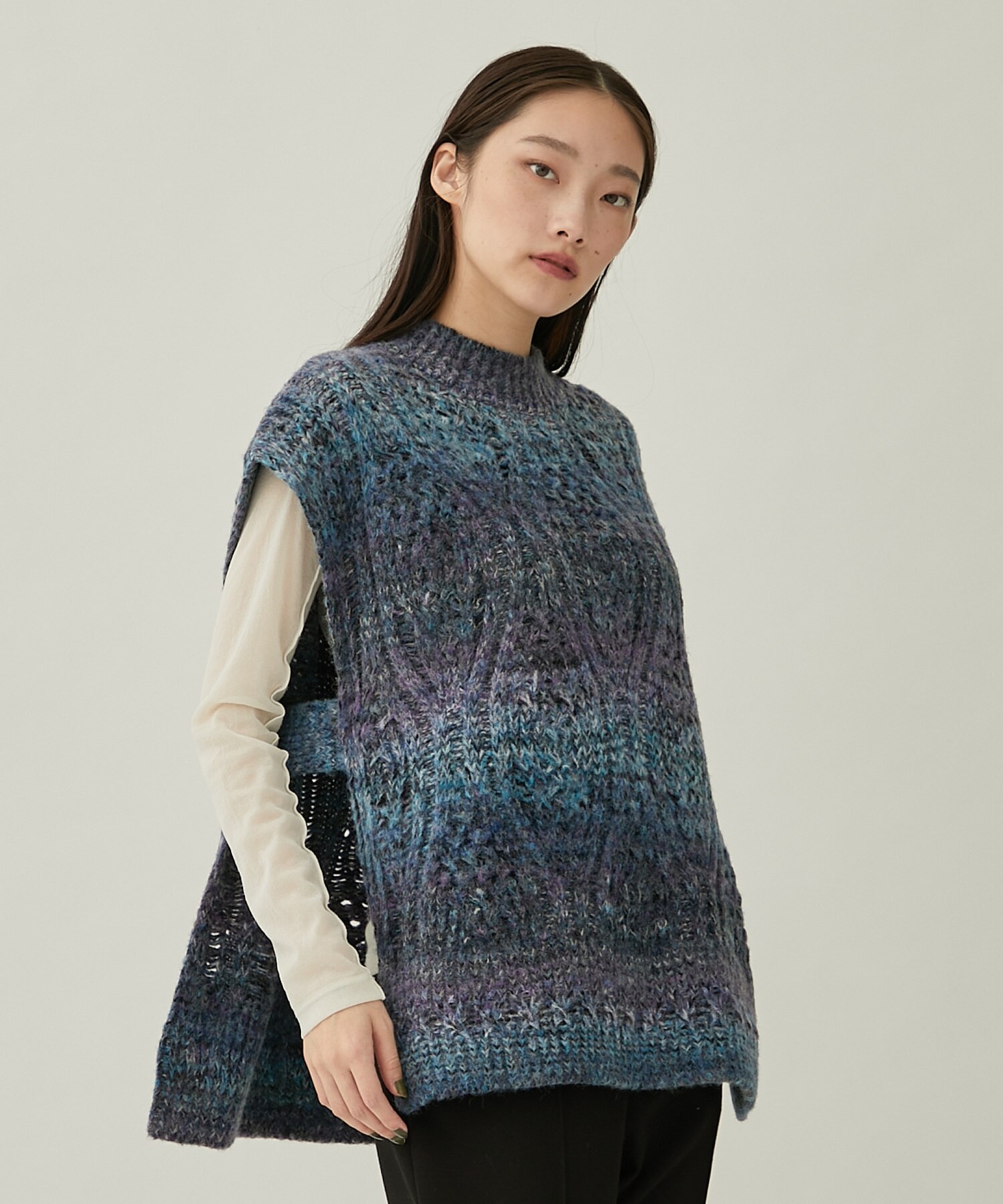 Hazy knit vest