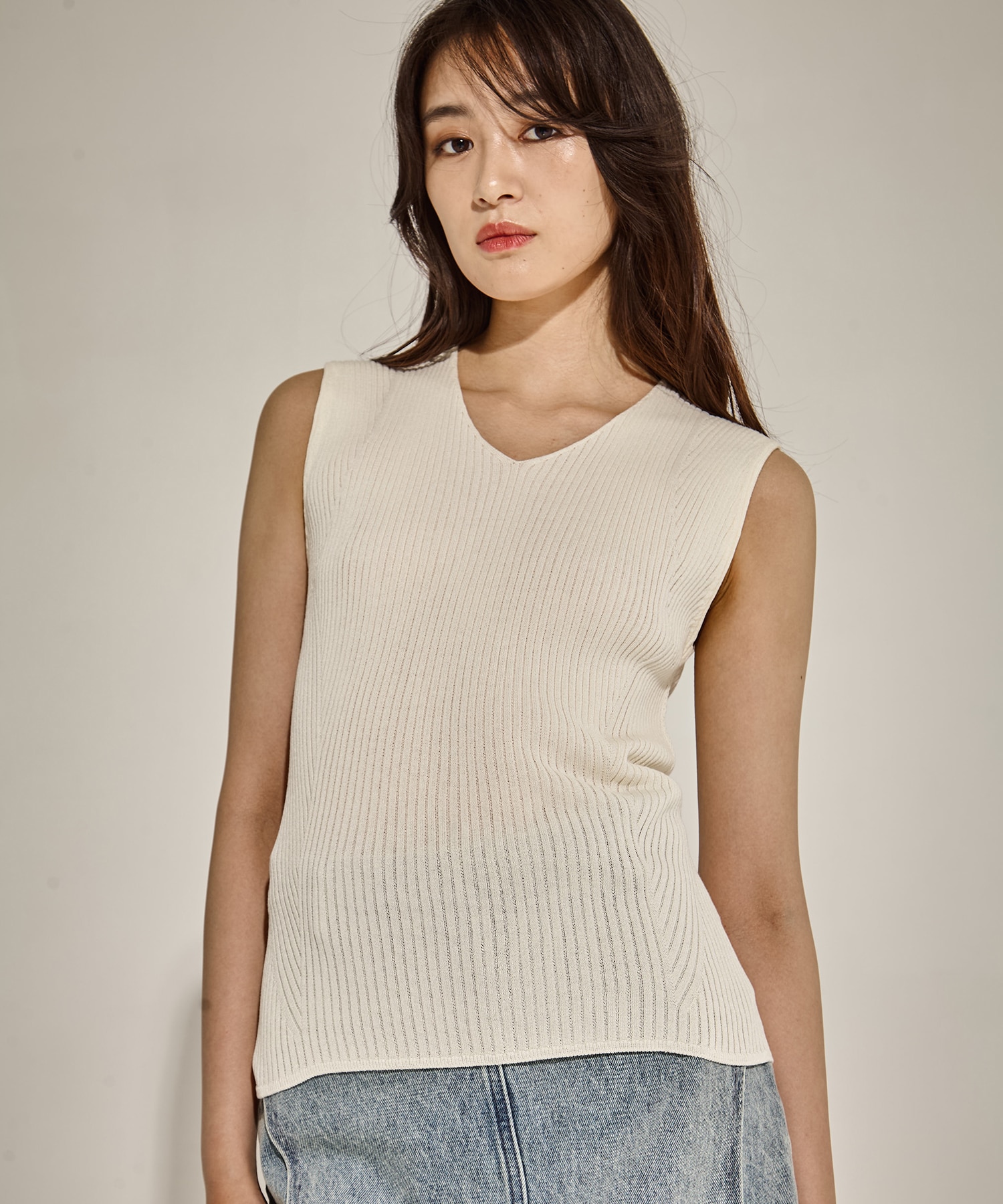 V-Neck Rib Knit Top