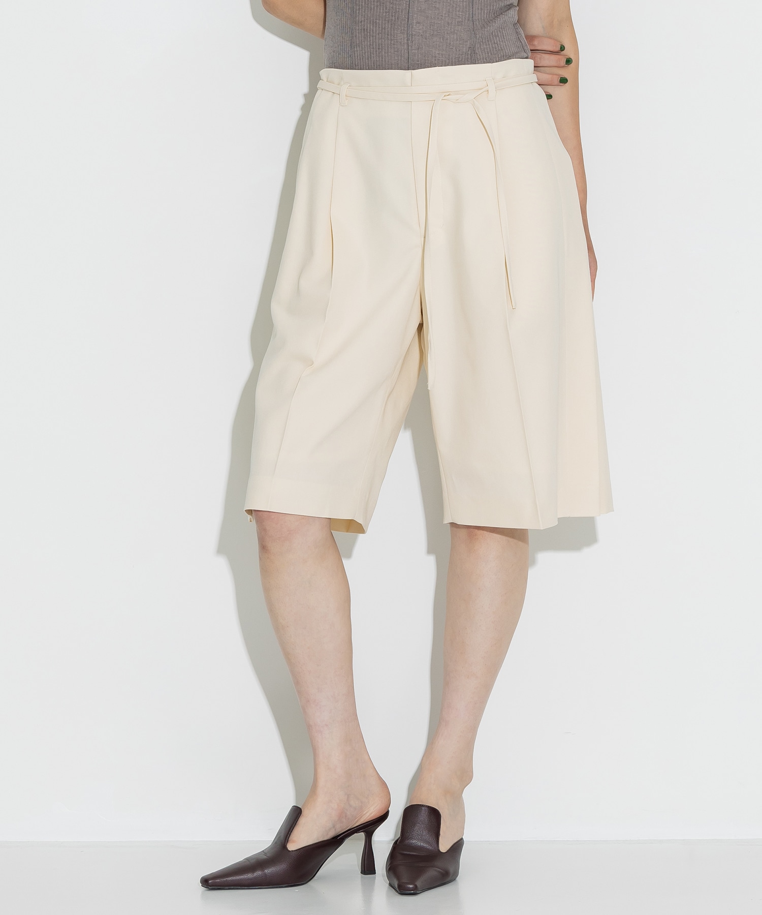 Side Folded Half Pants