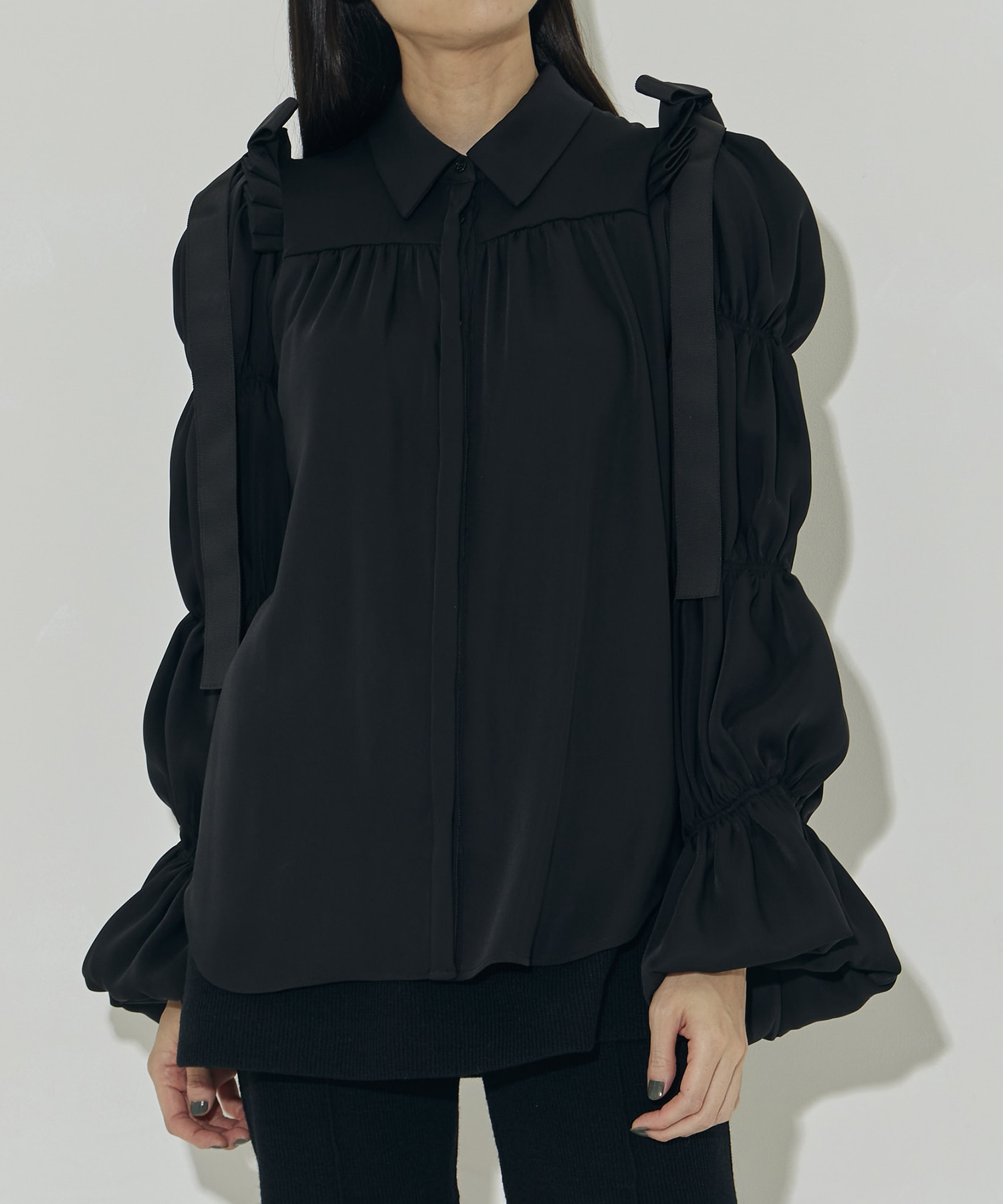 OMOCHI BLOUSE