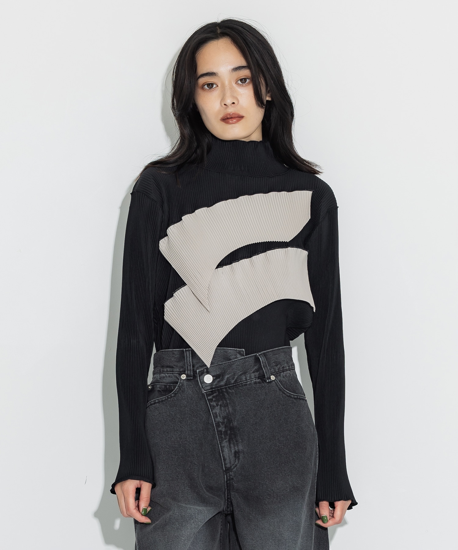 TODO WAVE LONG-SLEEVE TOP HIGH NECK TYPE