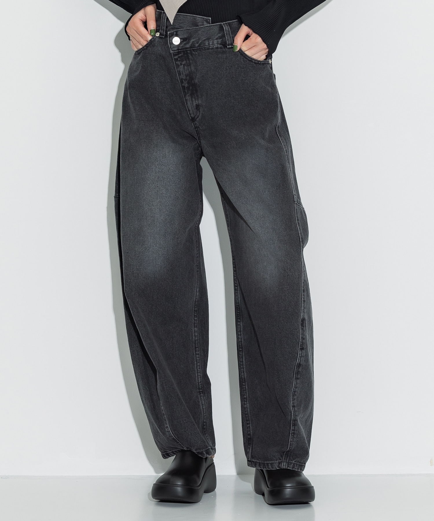 OVER WAIST SWITCHING DENIM