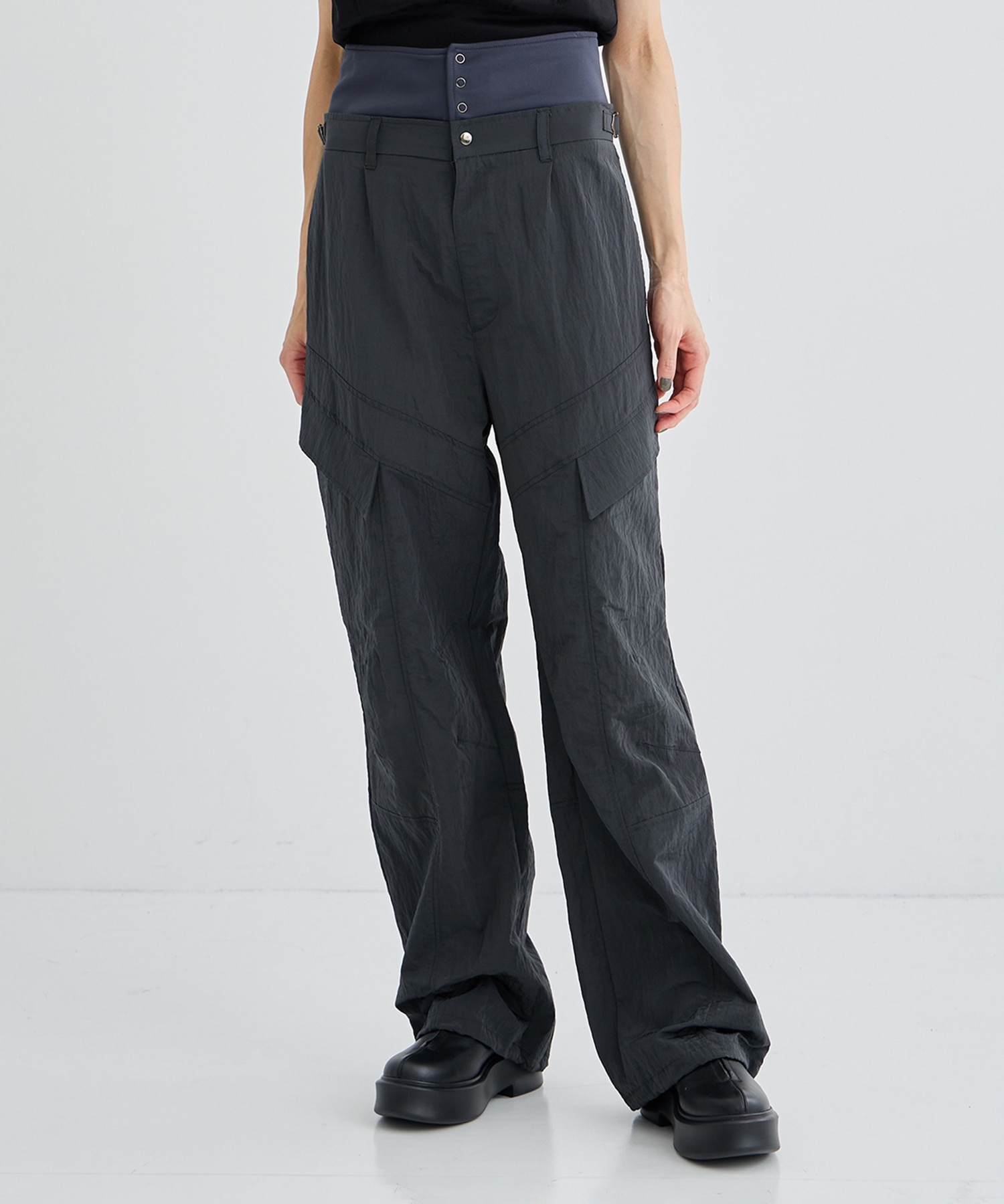 LAYERD NYLON PANTS