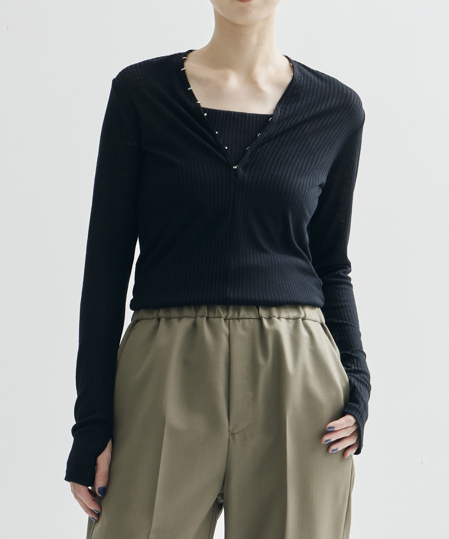 WOOL RIB CREW NECK TOP WITH HOOK