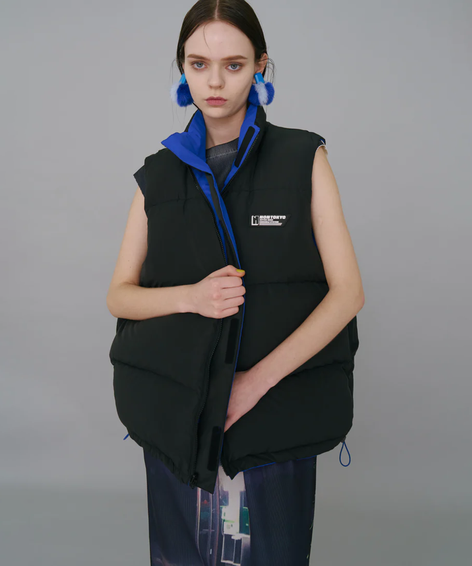 REVERSIBLE DOWN VEST