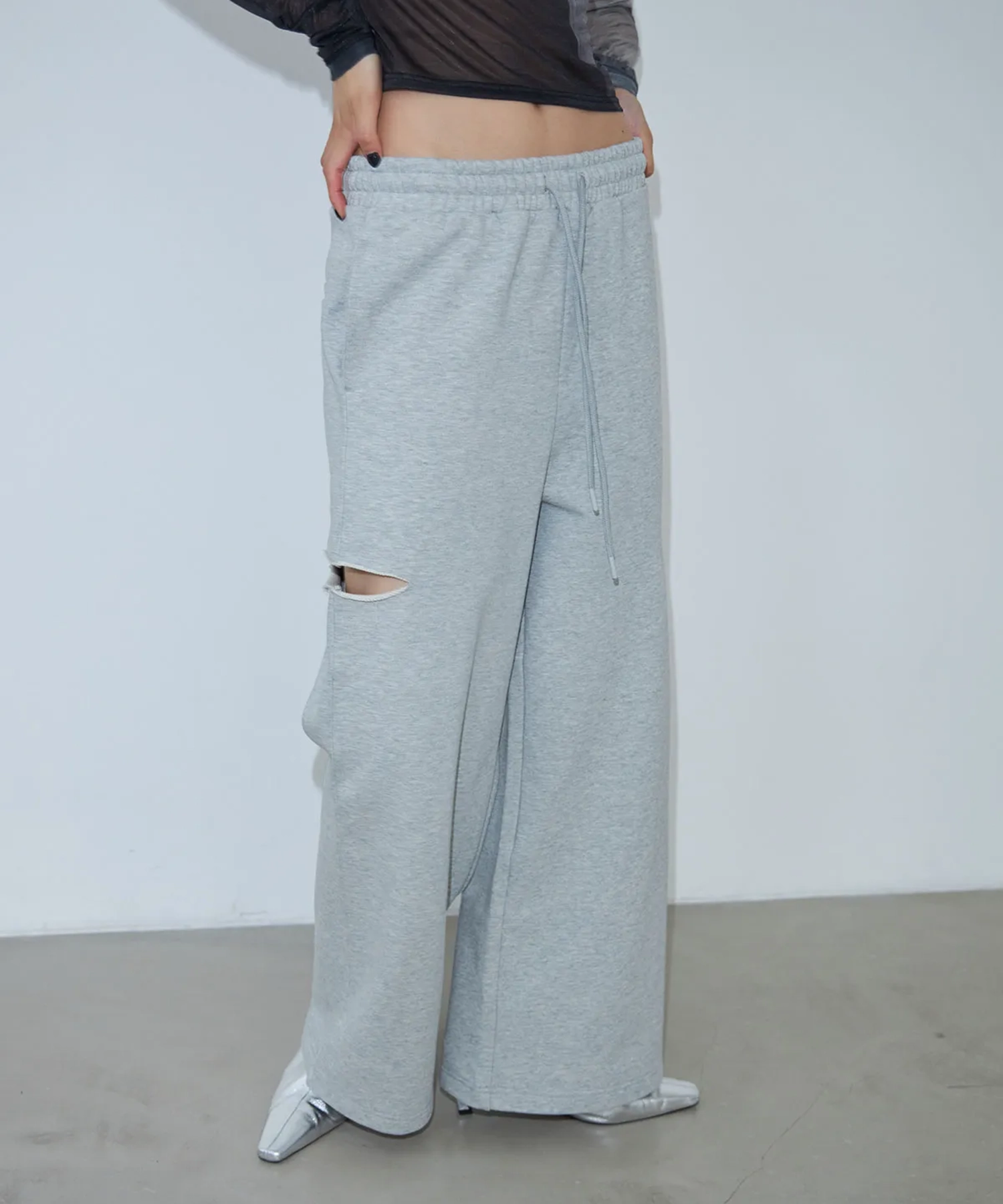 SIDE SLIT SWEAT PANTS