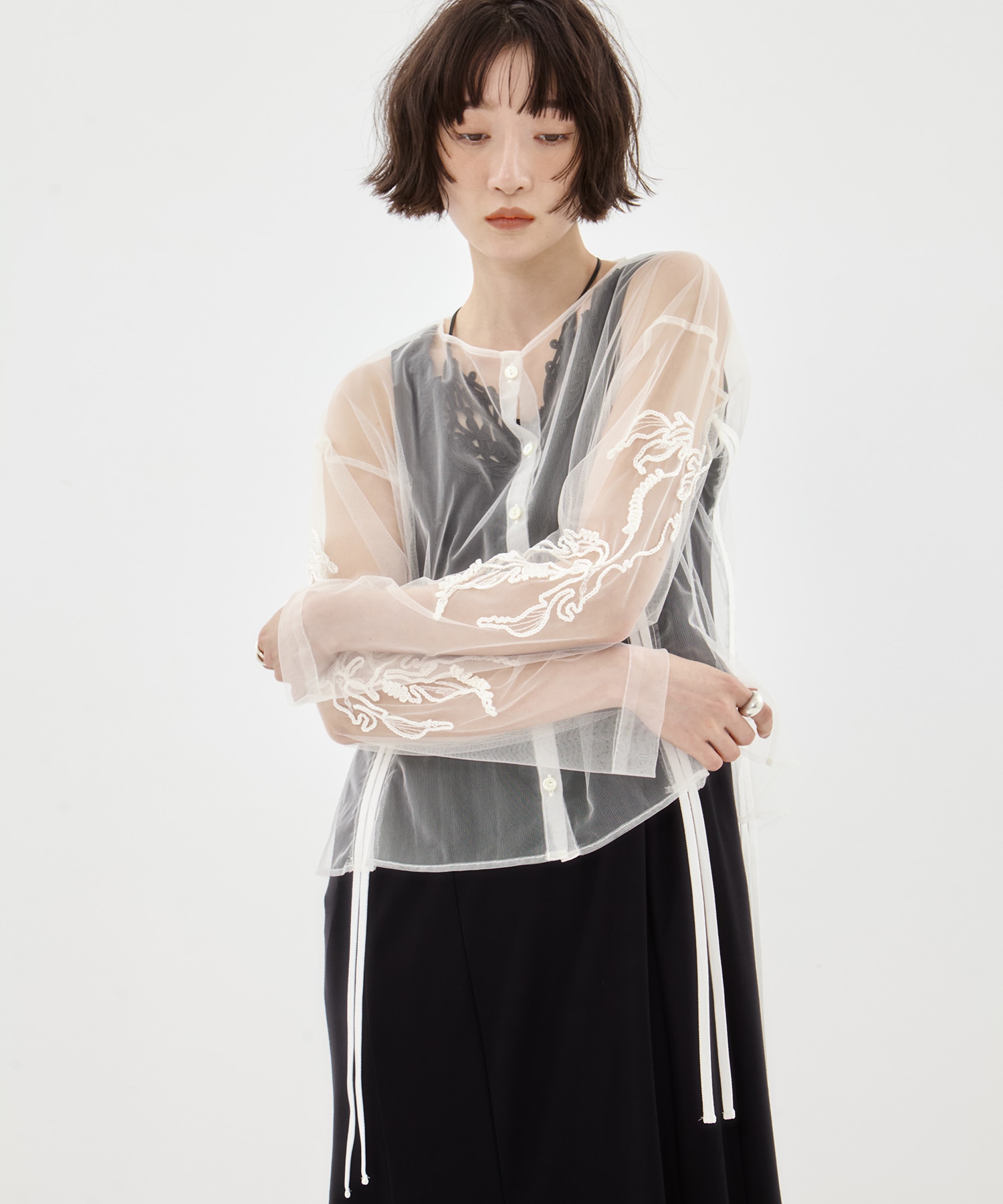 EX.embroidered tulle cardigan