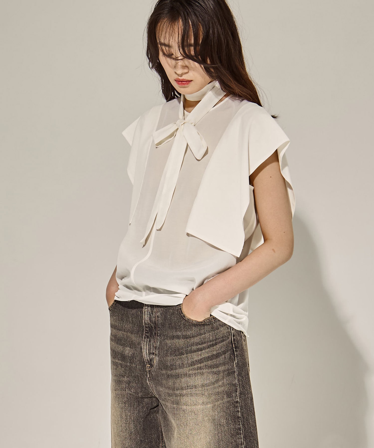 SQUARE SLEEVE BLOUSE
