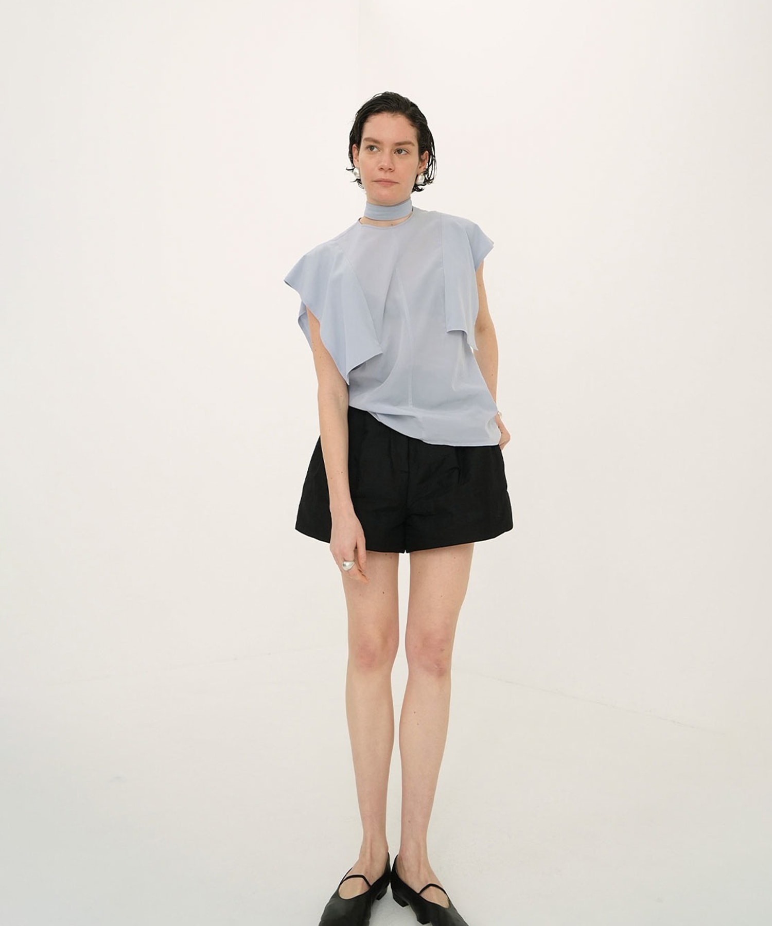 SQUARE SLEEVE BLOUSE